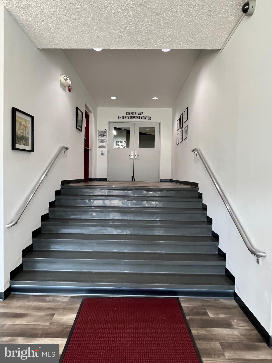 RIVER PLACE EAST - Residential Lease