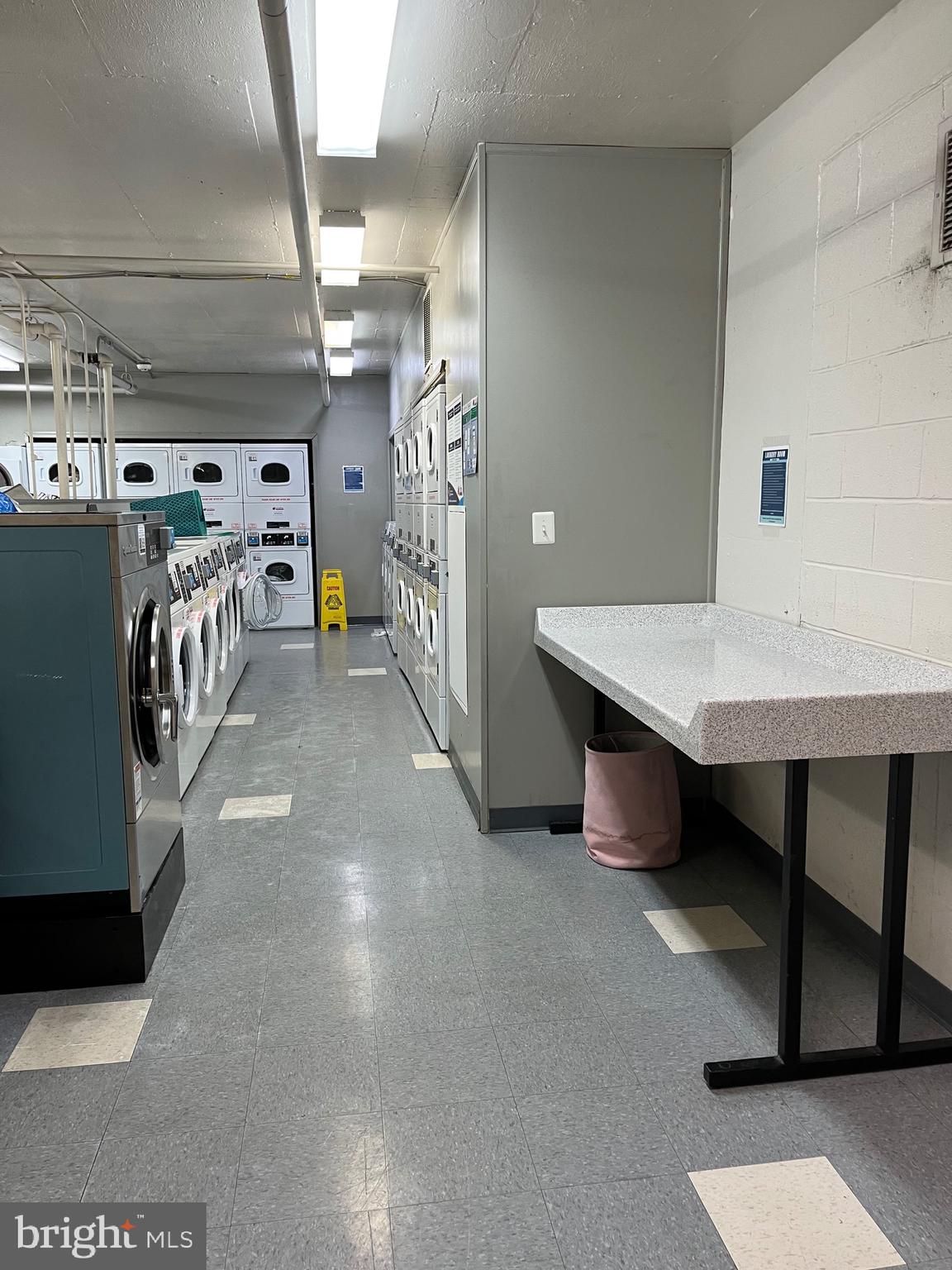 RIVER PLACE EAST - Residential Lease