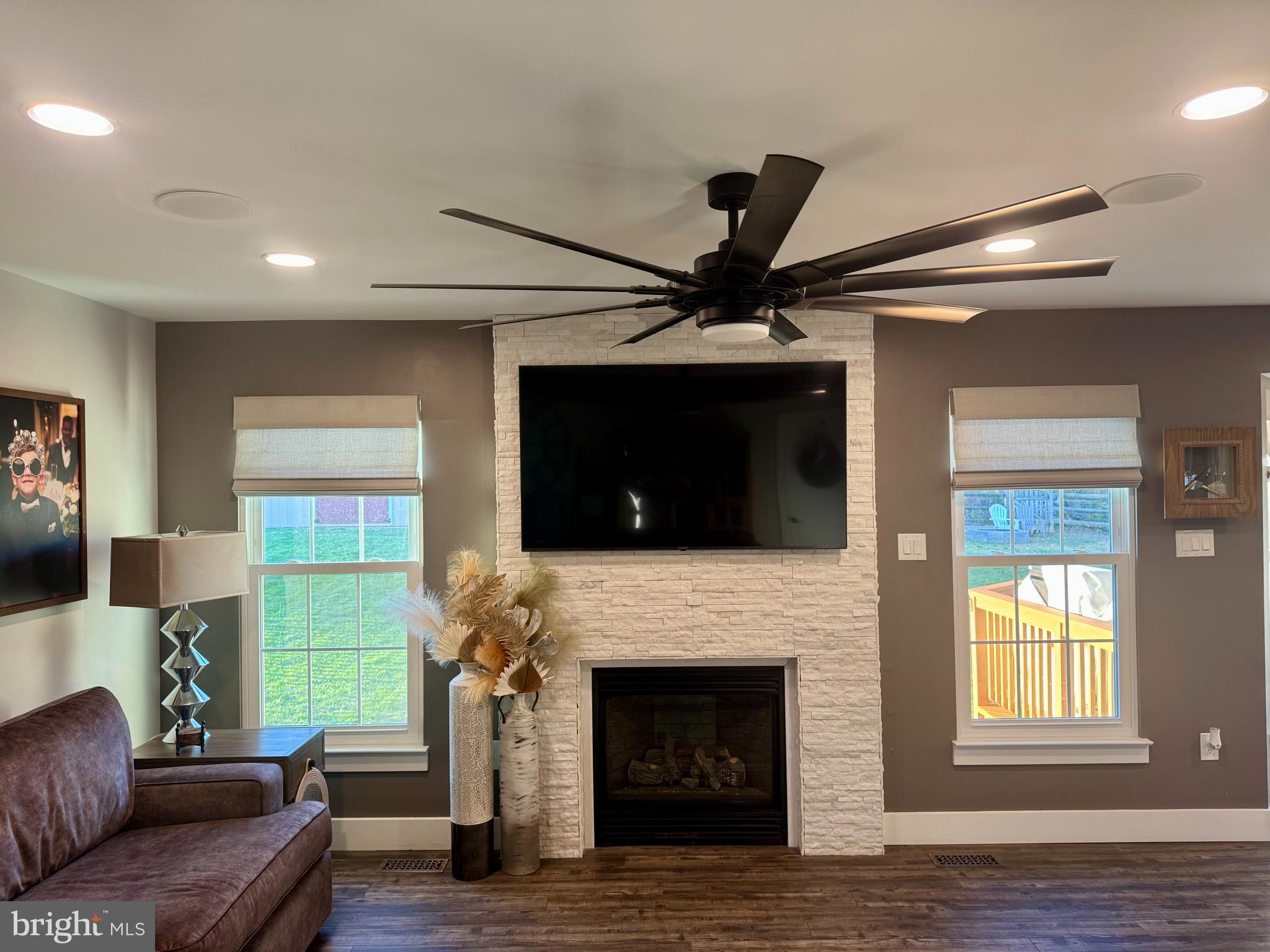 BEACON POINT - Residential