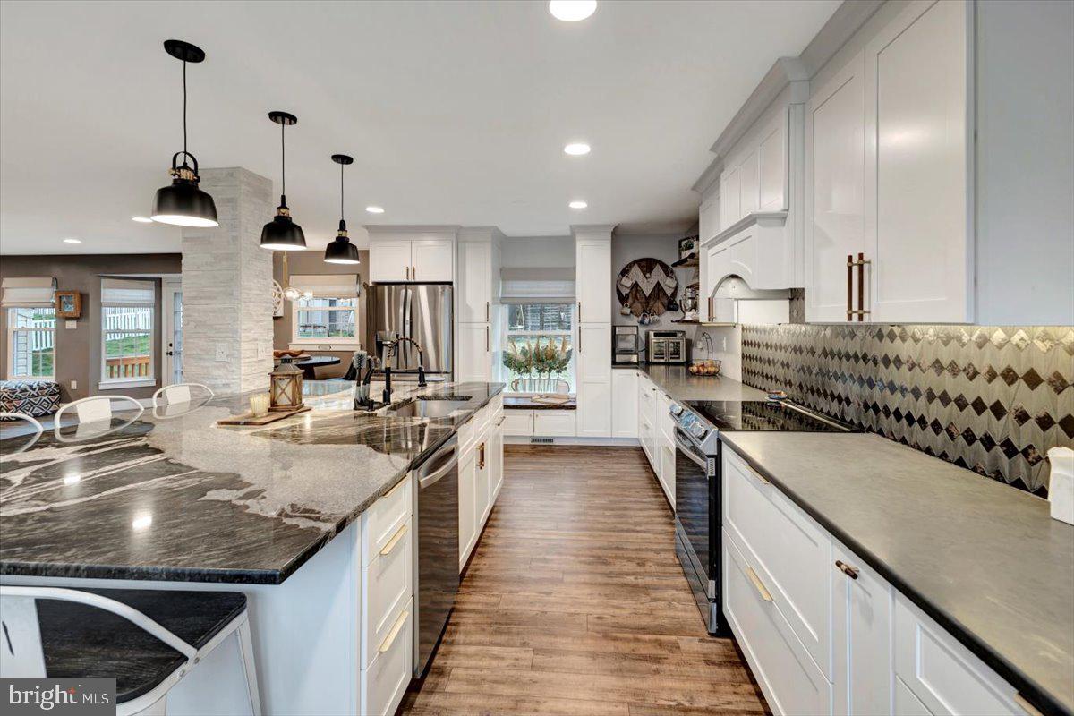 BEACON POINT - Residential