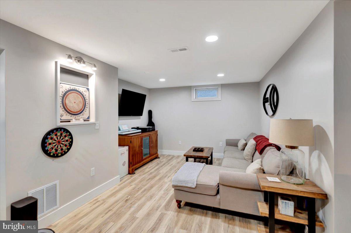 BEACON POINT - Residential