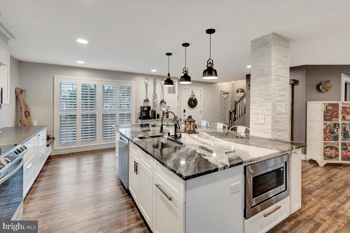 BEACON POINT - Residential