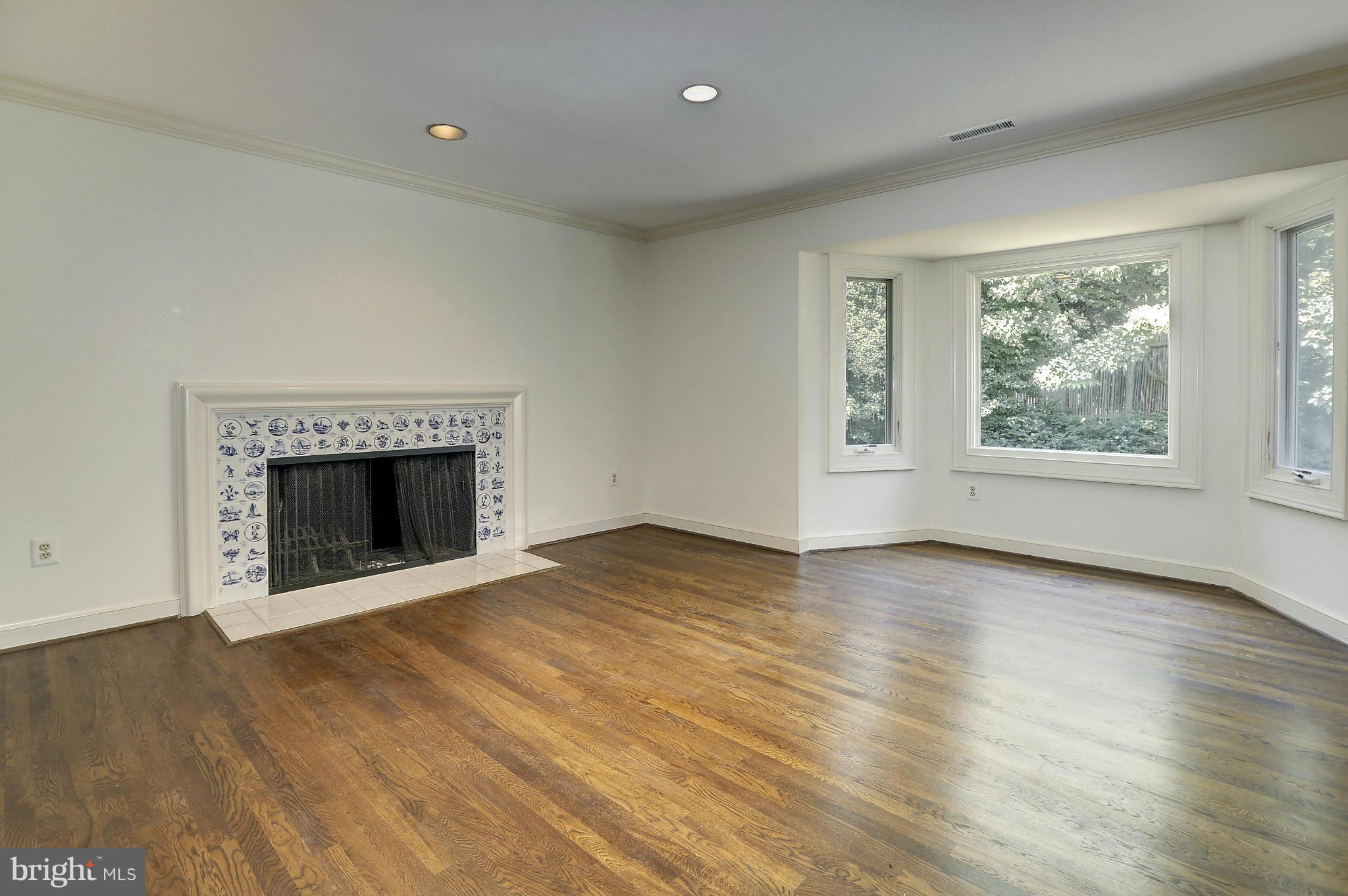 WESTMORELAND HILLS - Residential