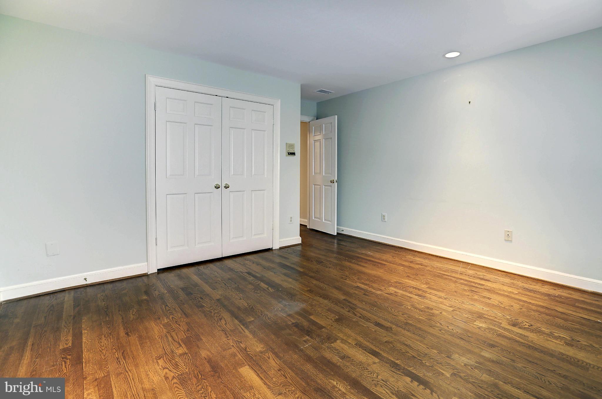 WESTMORELAND HILLS - Residential