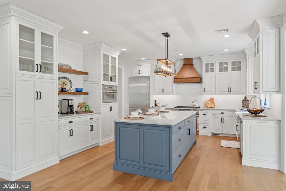 RUNNYMEADE FARMS - Residential