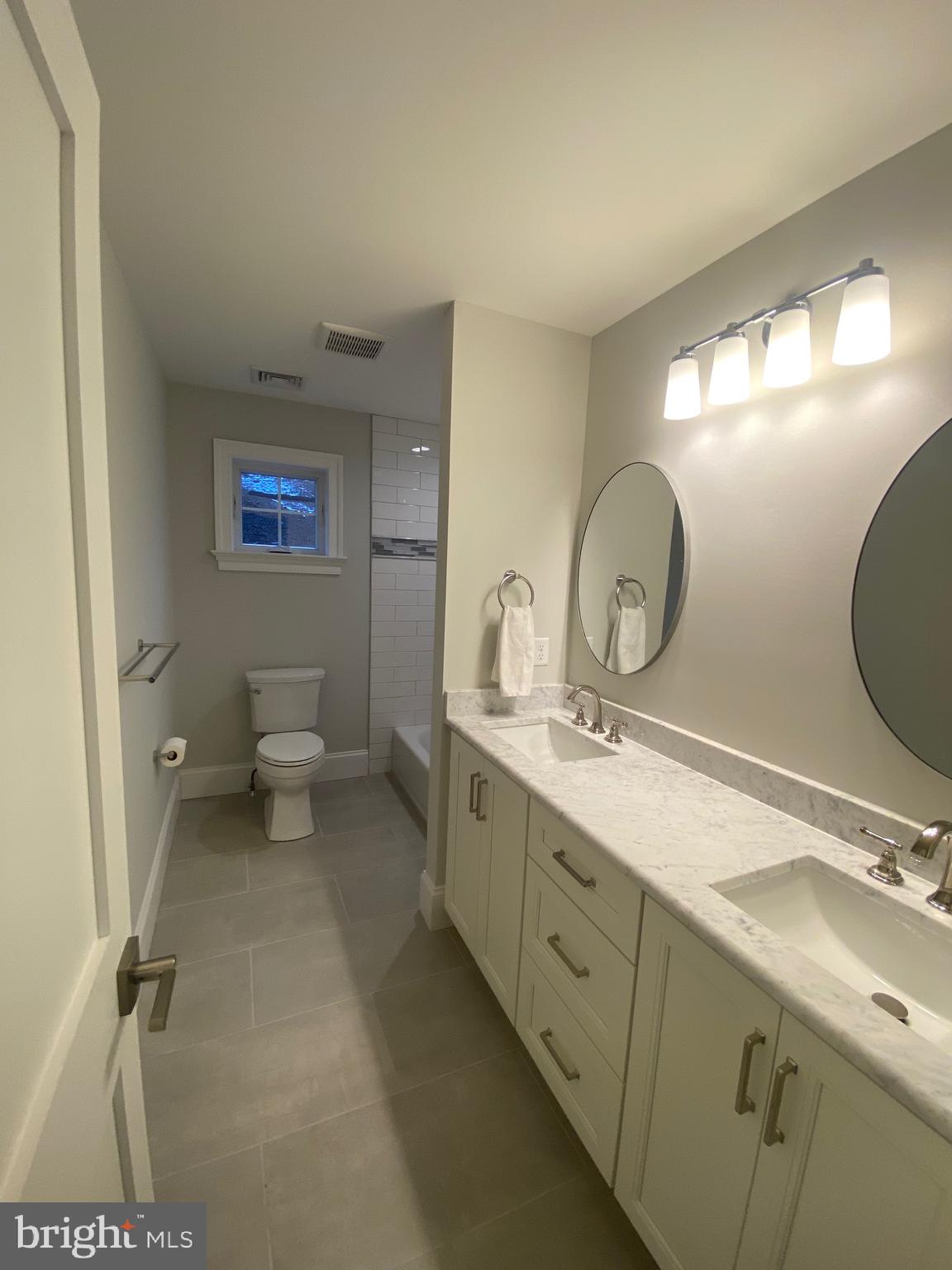 RUNNYMEADE FARMS - Residential