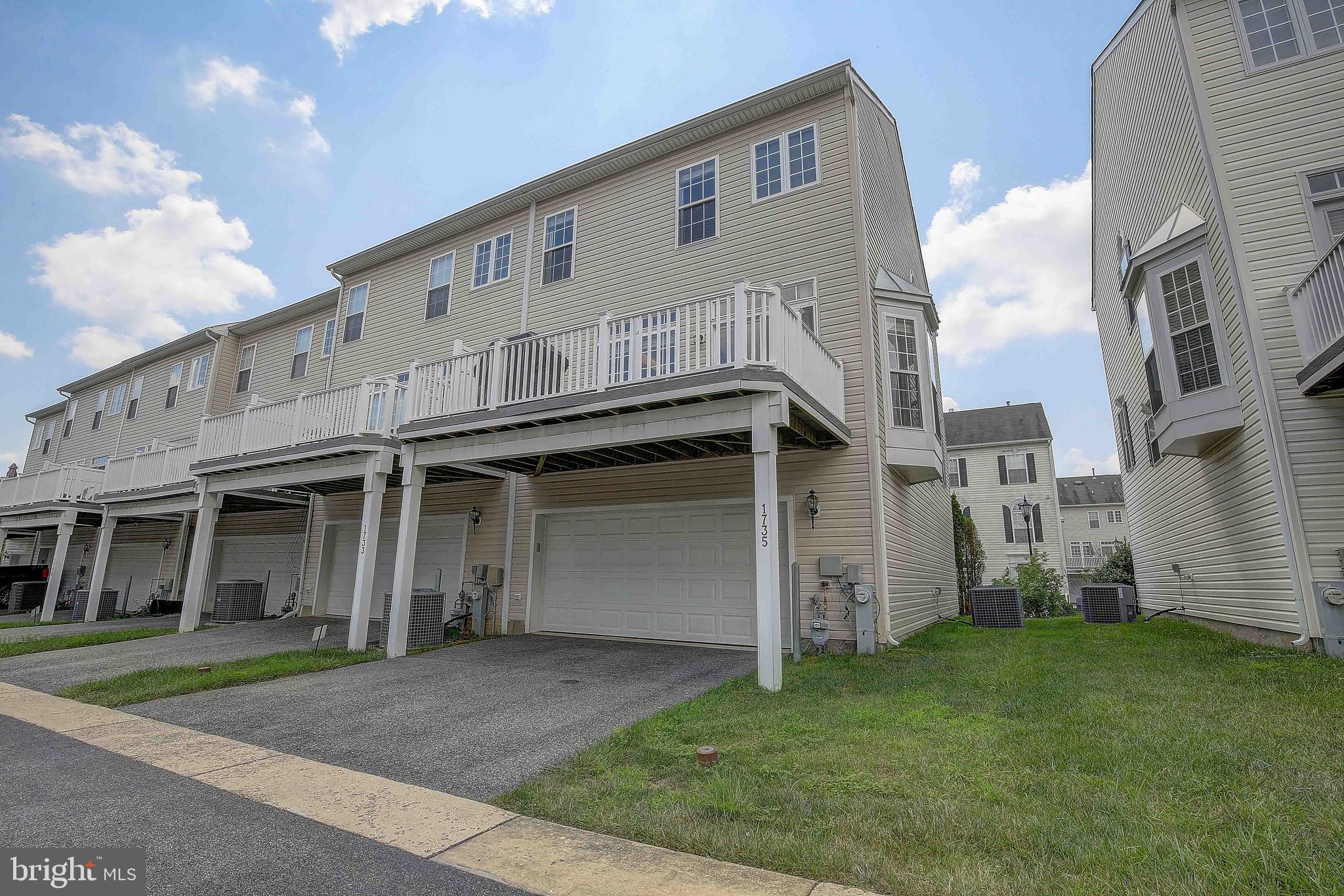 VILLAGES OF DORCHESTER - Residential