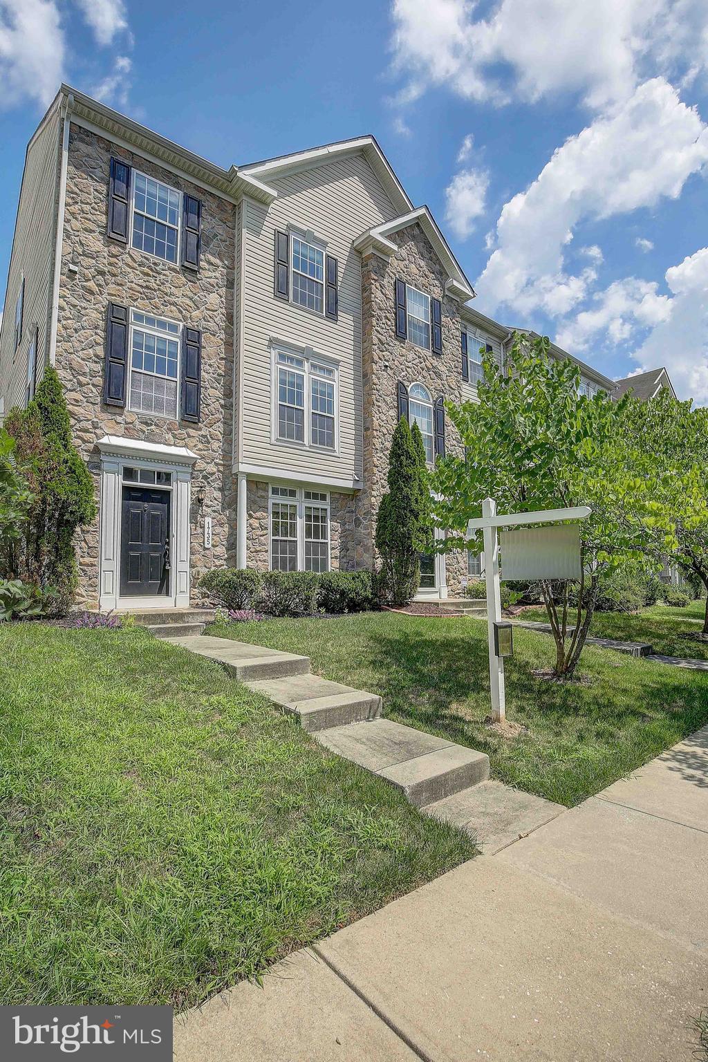 VILLAGES OF DORCHESTER - Residential