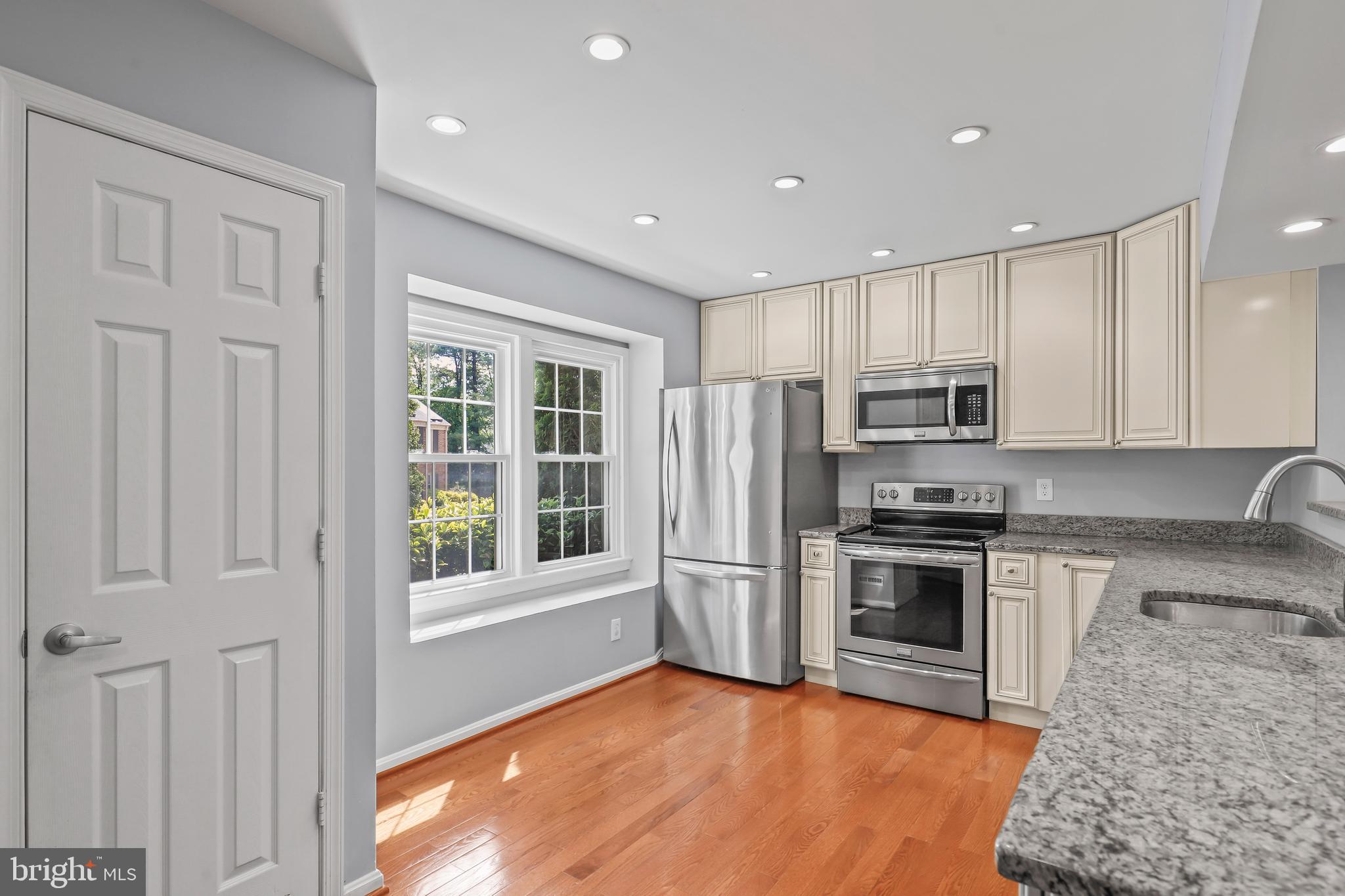 WOODLYNNE COMMUNITY - Residential