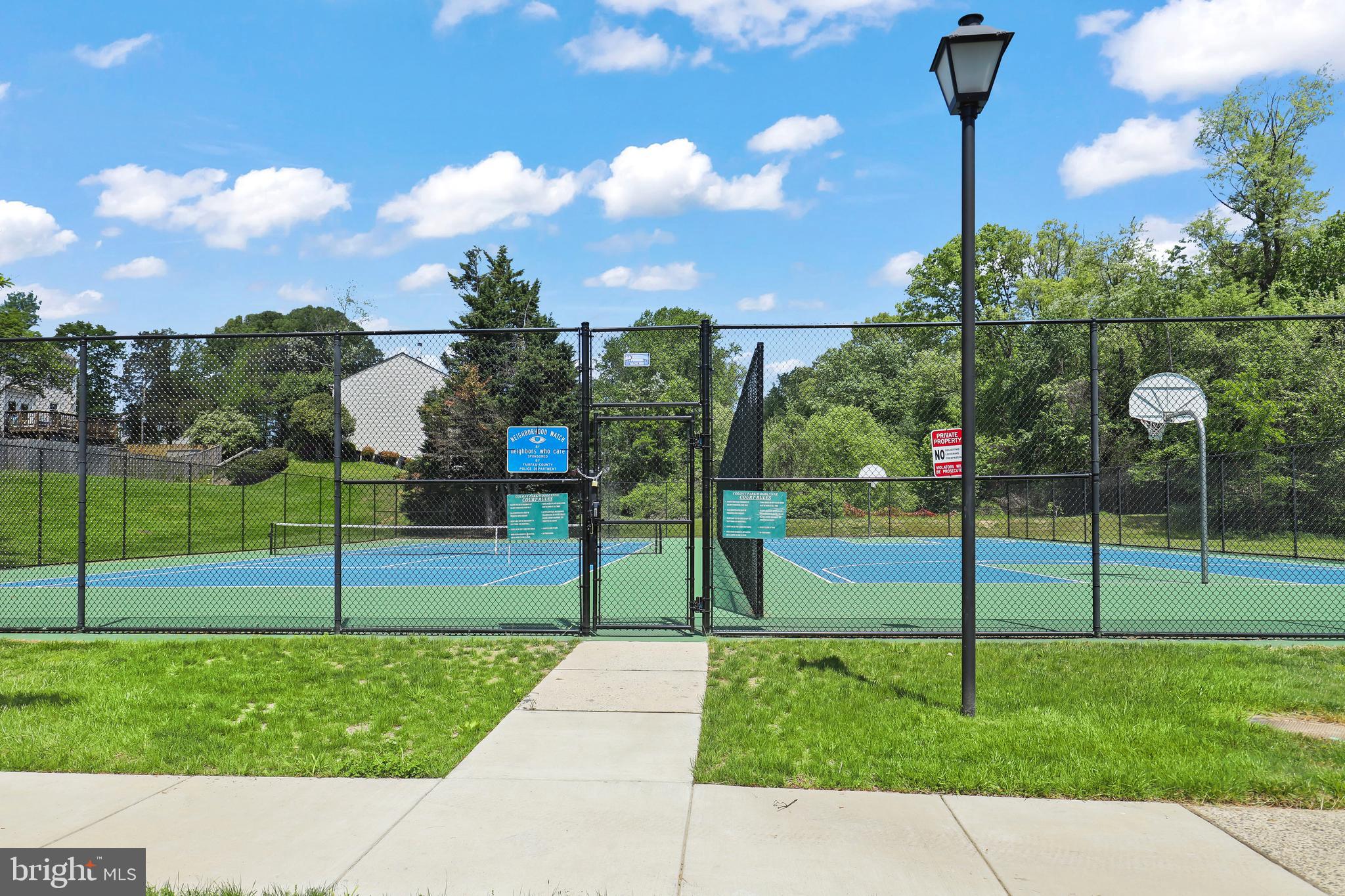 WOODLYNNE COMMUNITY - Residential