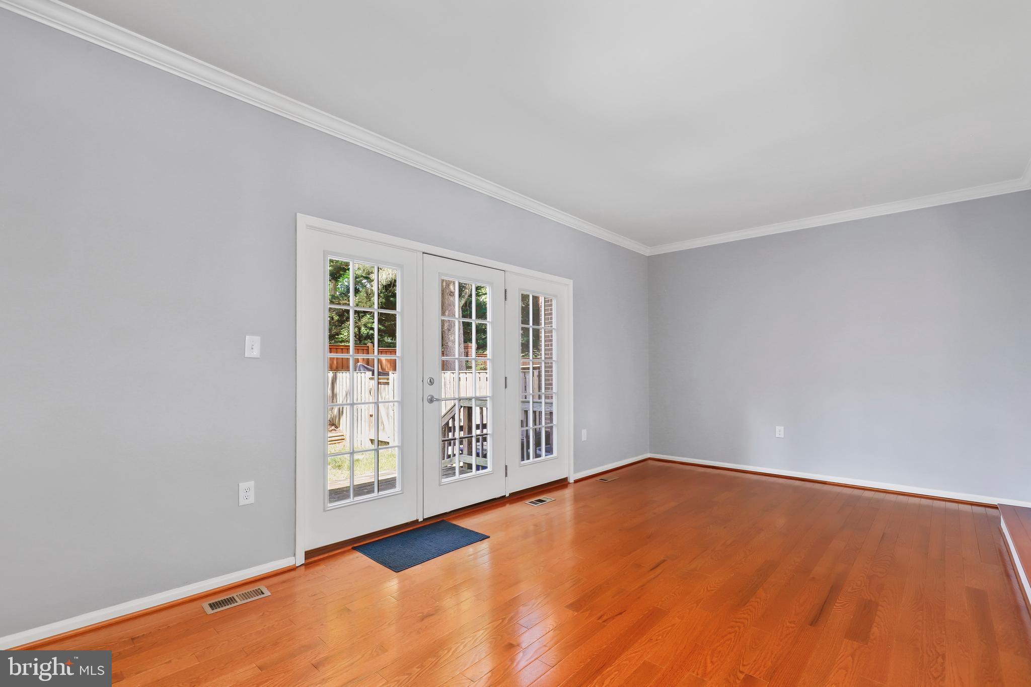 WOODLYNNE COMMUNITY - Residential