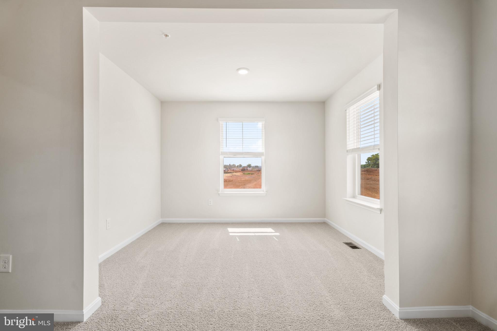 CREEKSIDE ESTATES - Residential