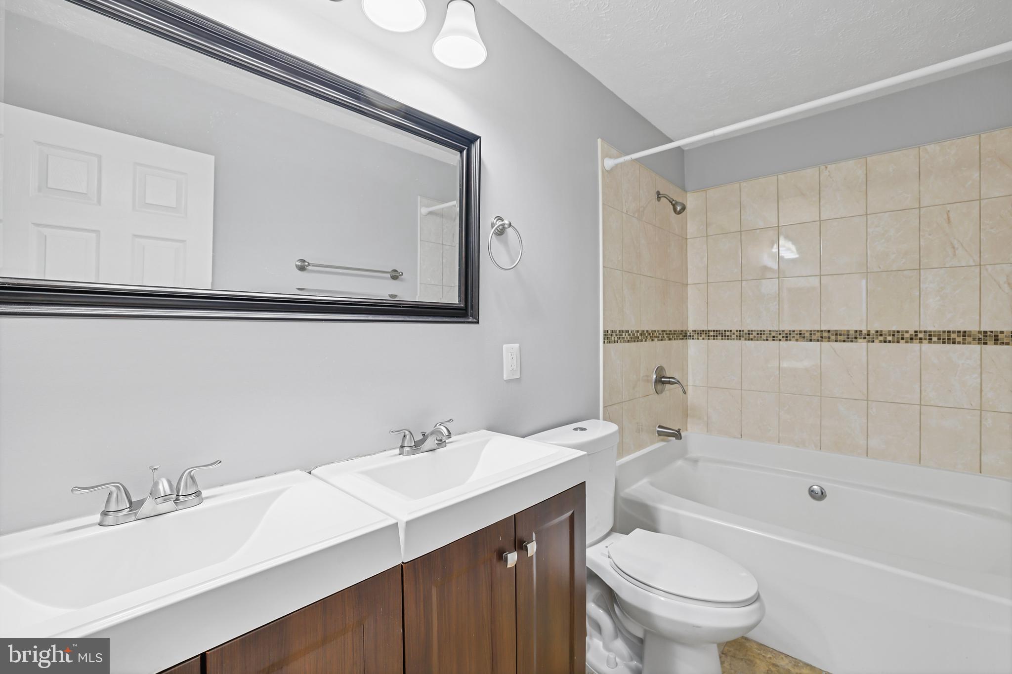 COVINGTON - Residential