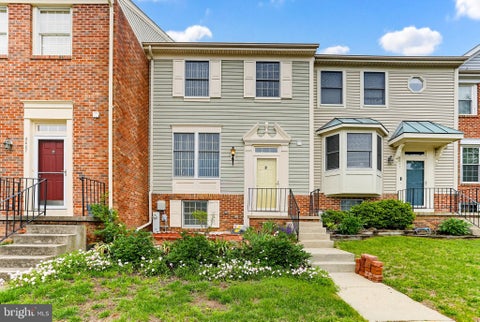 Townhouse For Sale - 8009 Brightwood Court<br/> ELLICOTT CITY, MD 21043