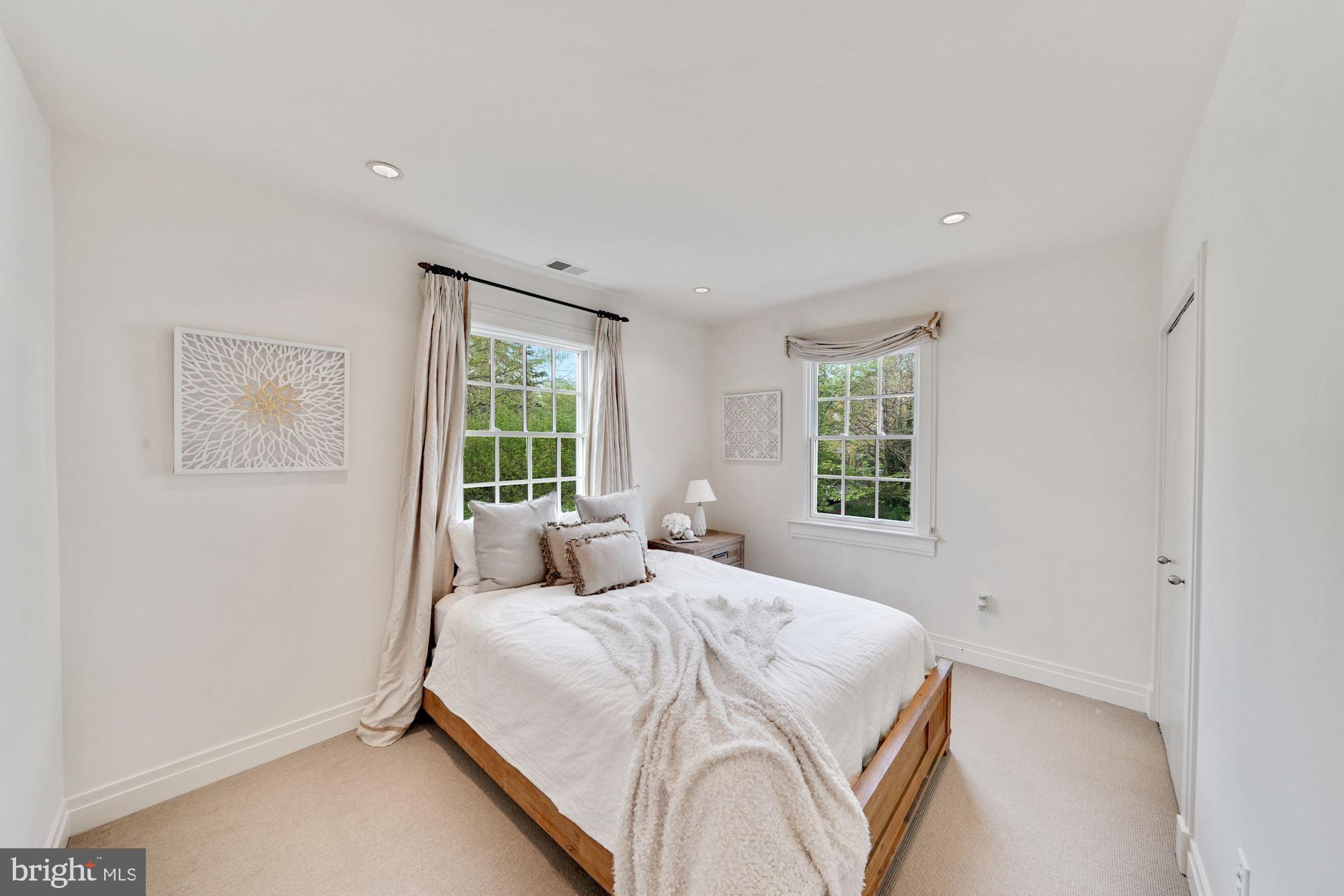 WESLEY HEIGHTS - Residential
