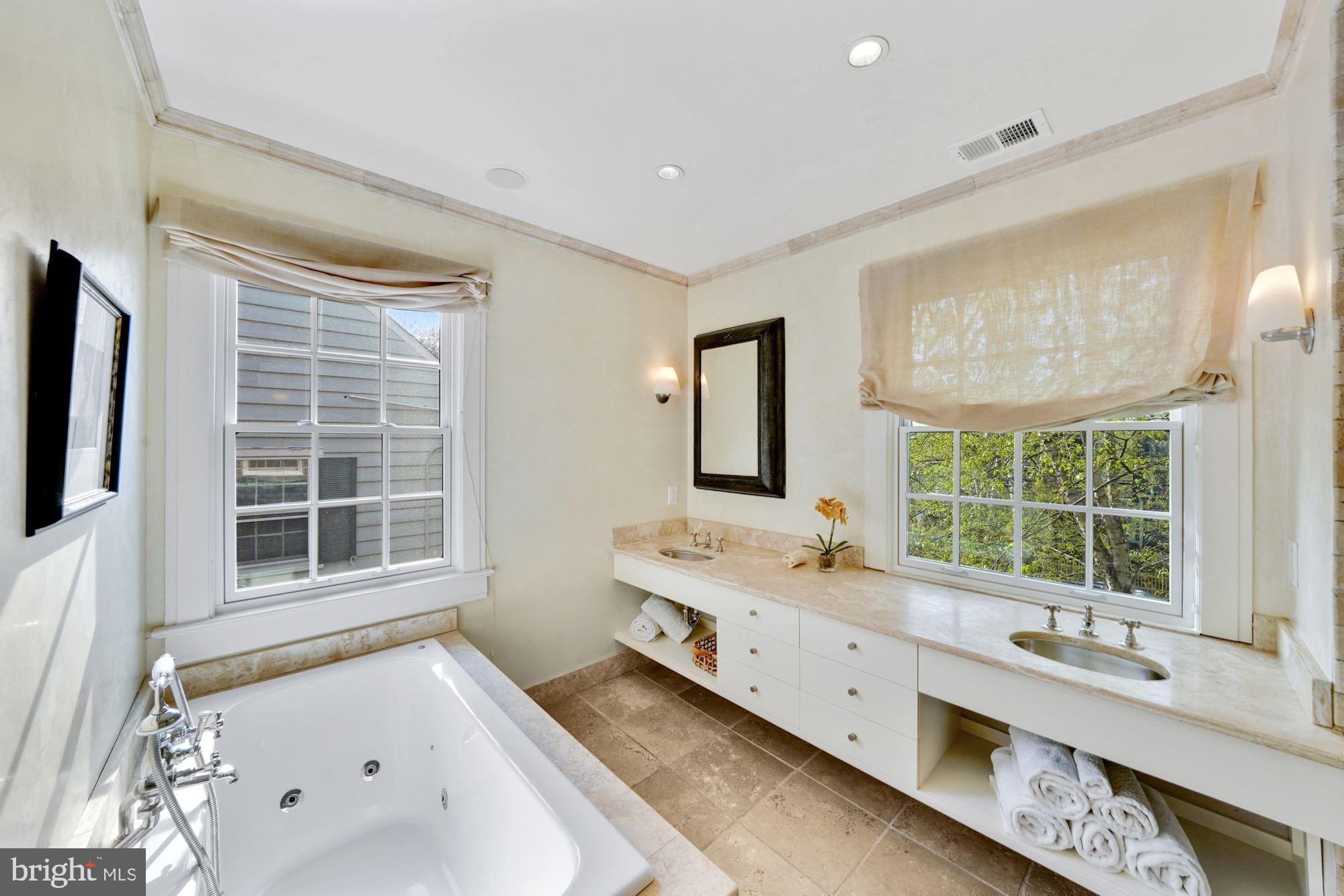 WESLEY HEIGHTS - Residential