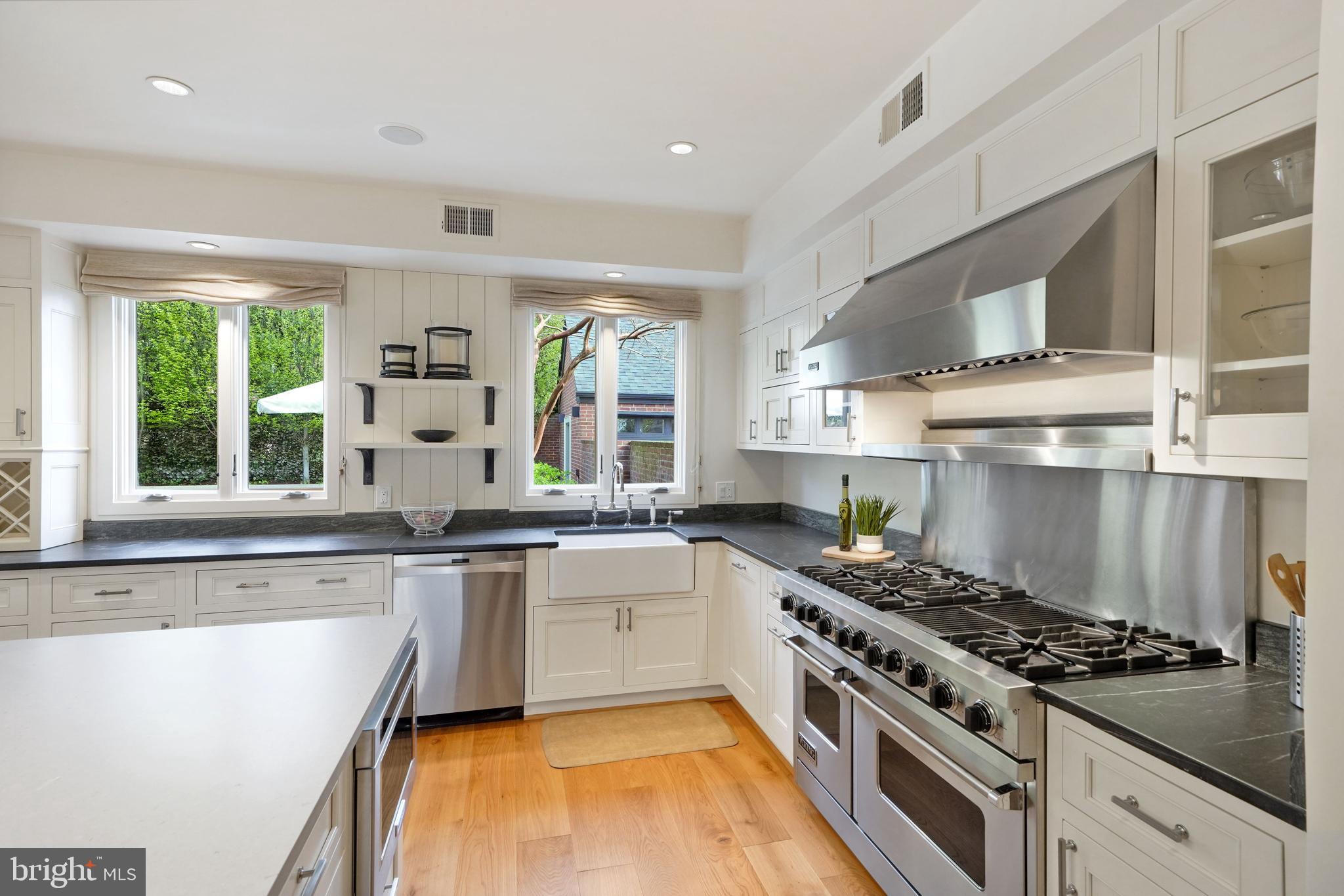 WESLEY HEIGHTS - Residential