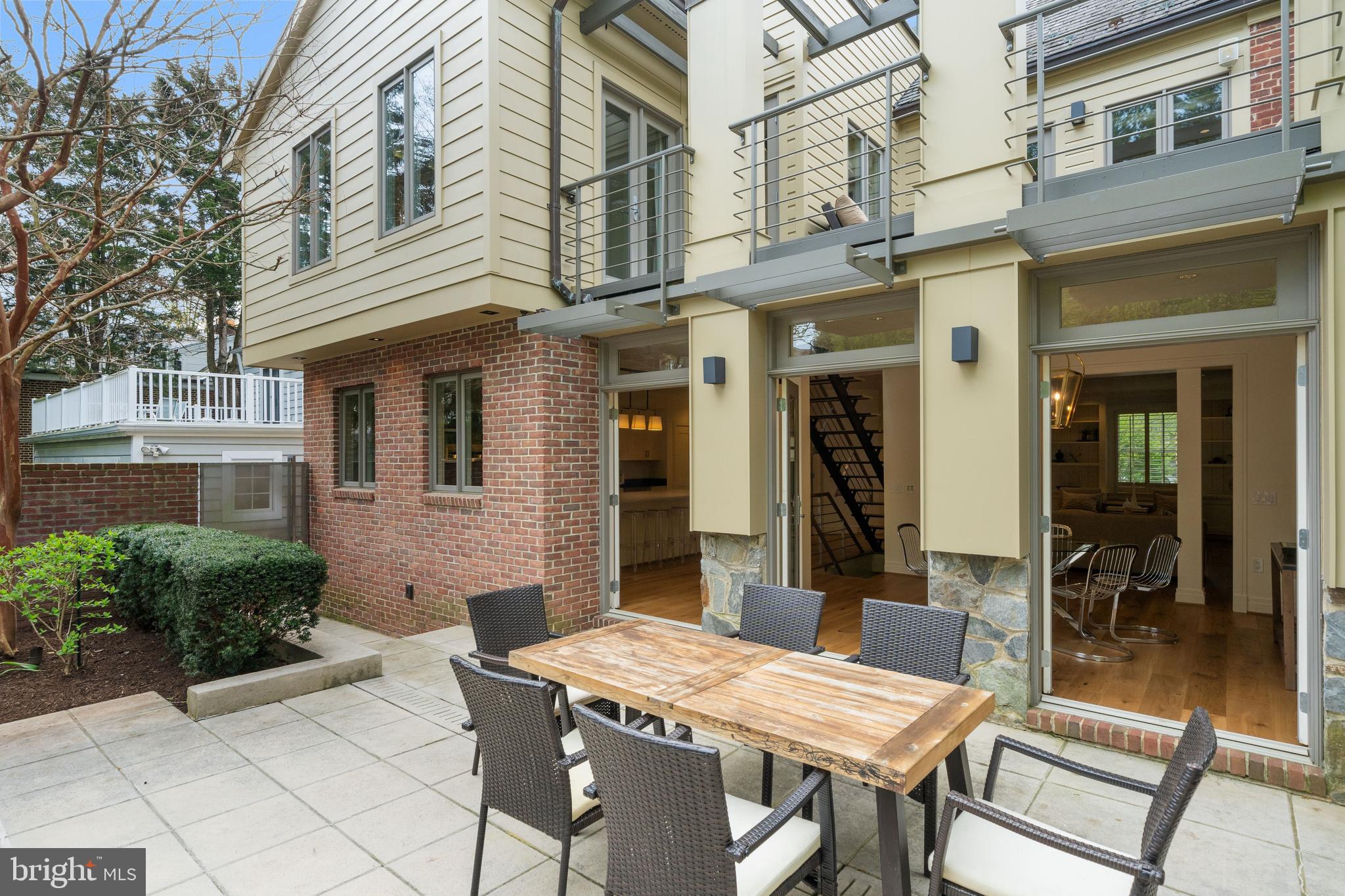WESLEY HEIGHTS - Residential