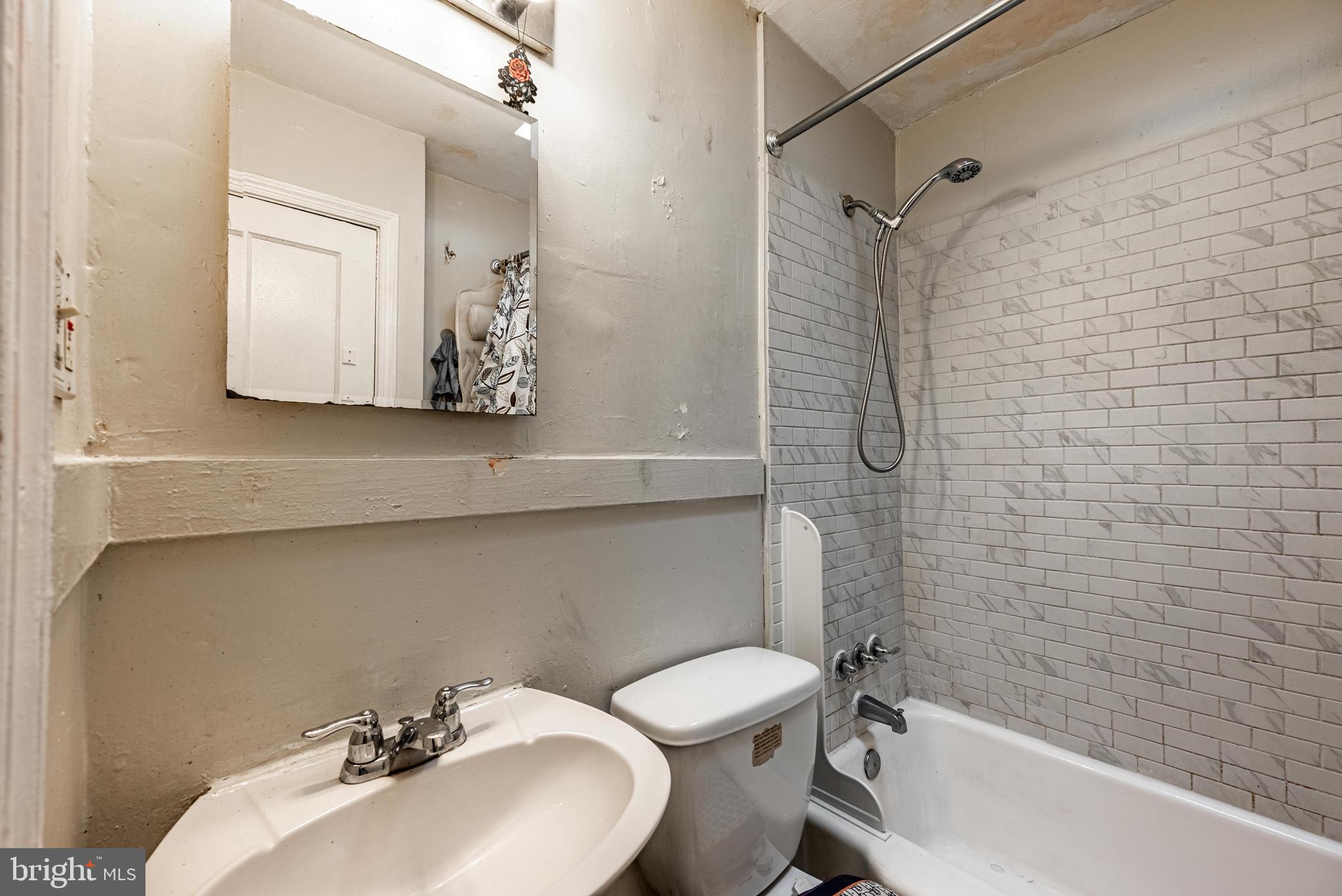 BELAIR-EDISON - Residential