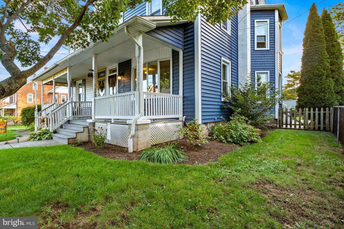 522 VINE STREET