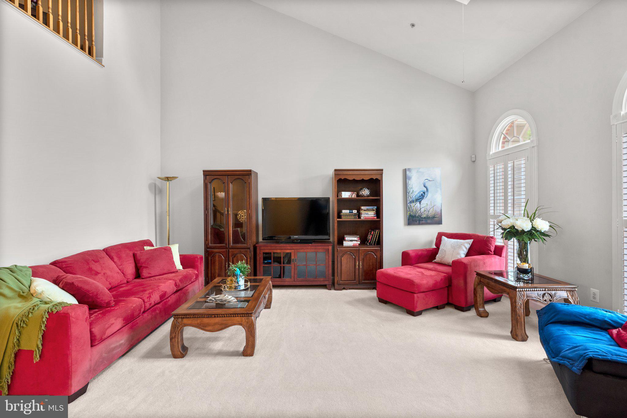 SOUTH RIVER COLONY - Residential