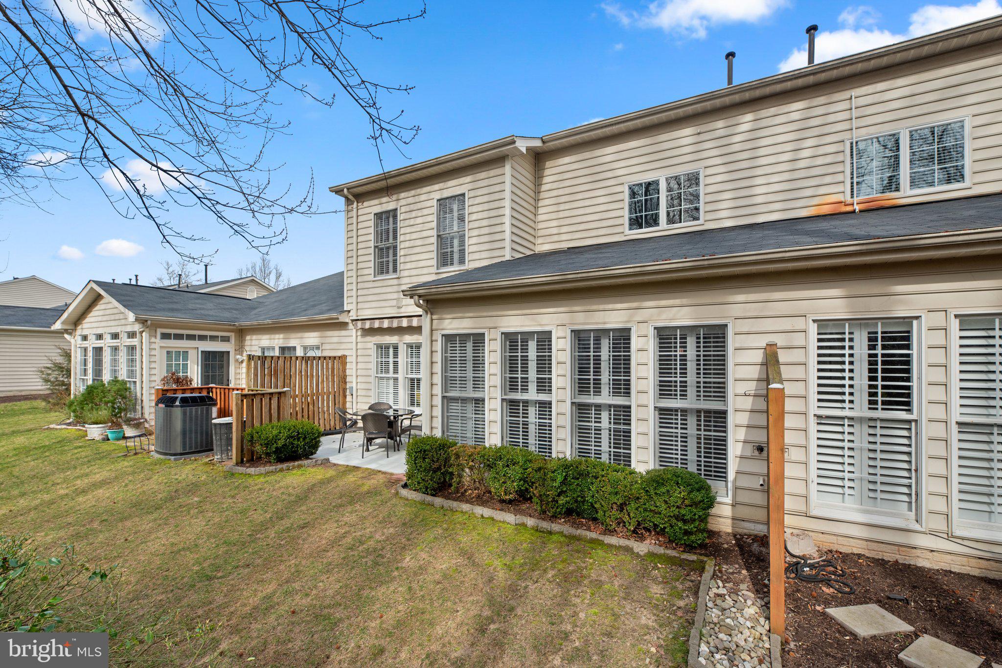 SOUTH RIVER COLONY - Residential