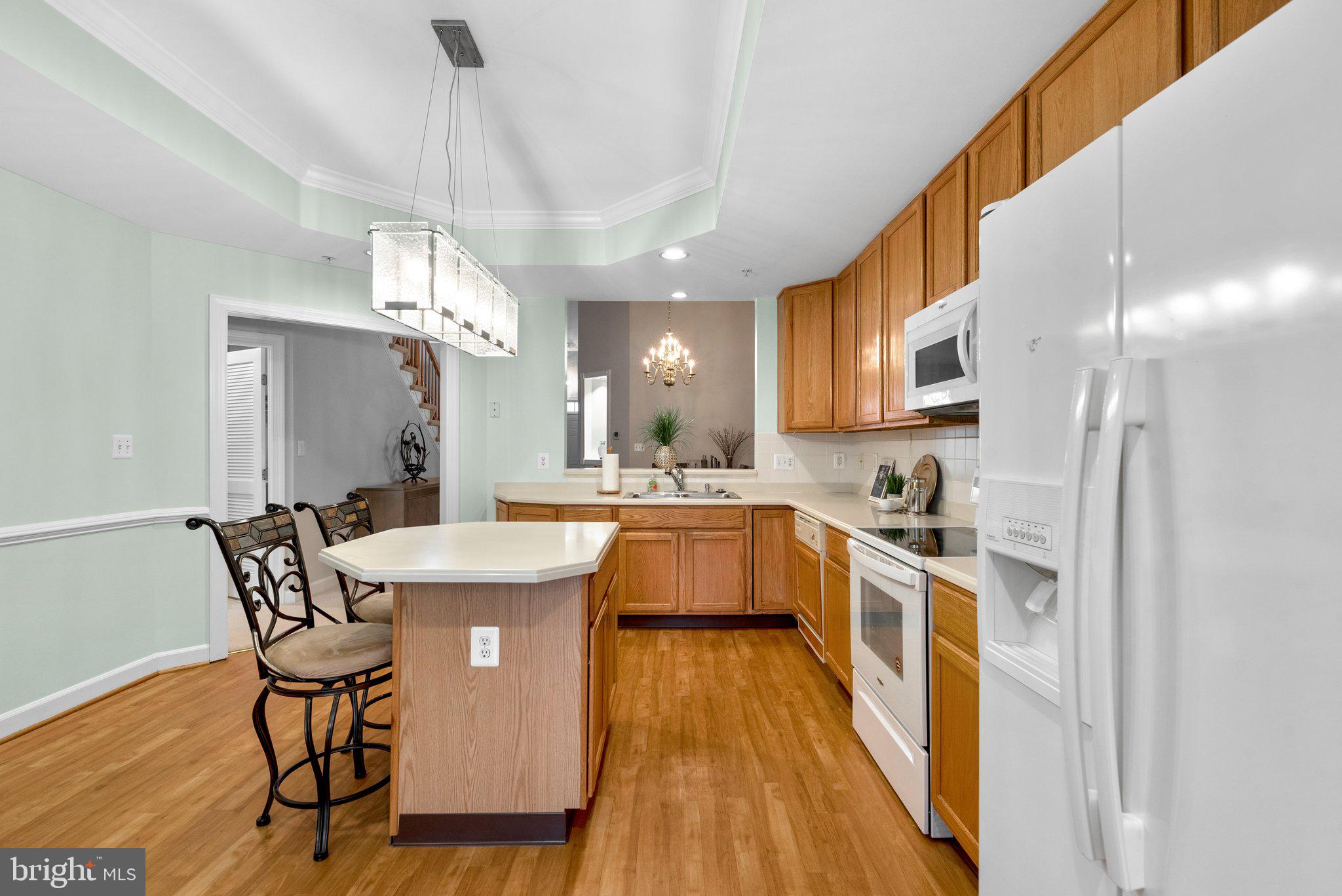 SOUTH RIVER COLONY - Residential