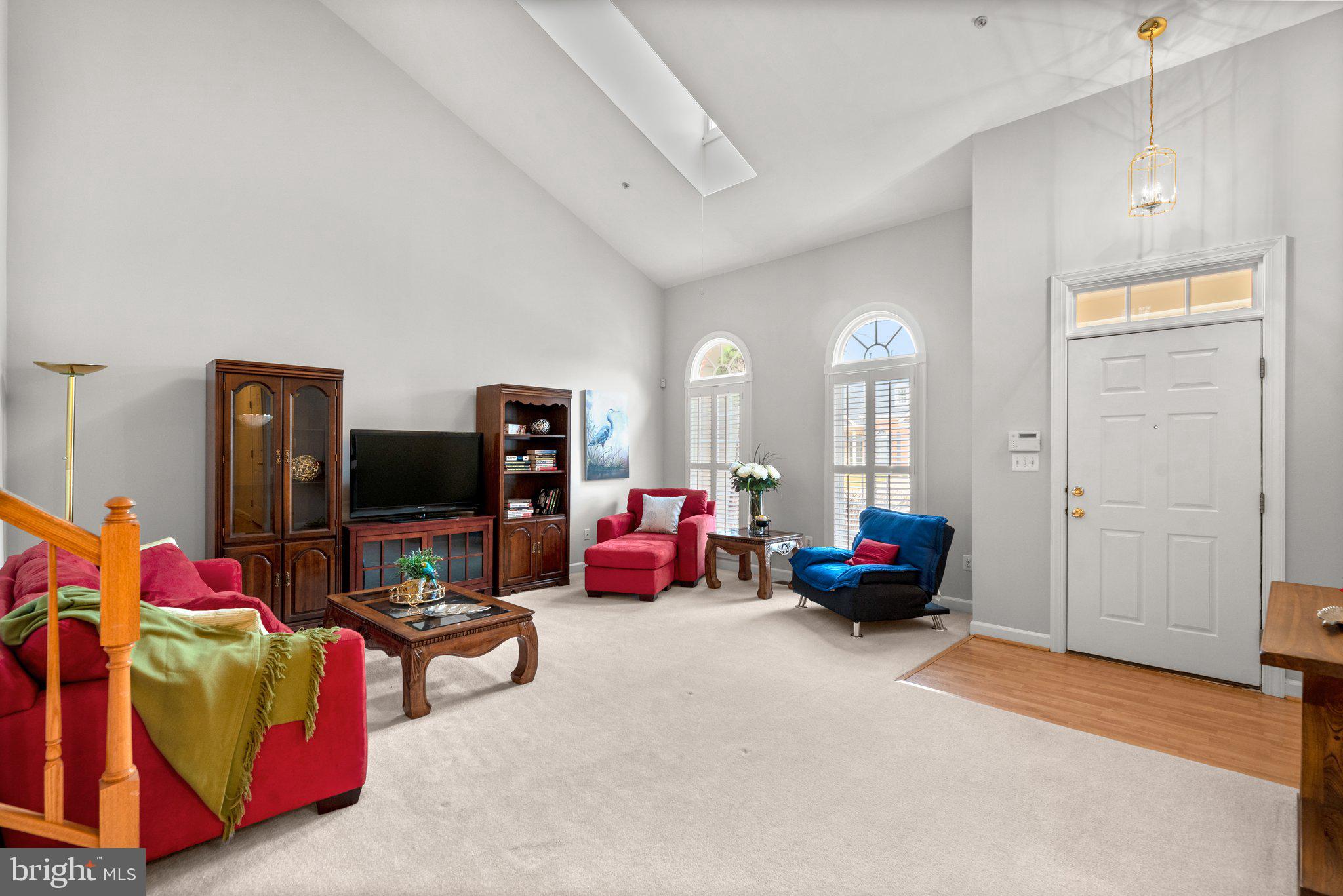 SOUTH RIVER COLONY - Residential