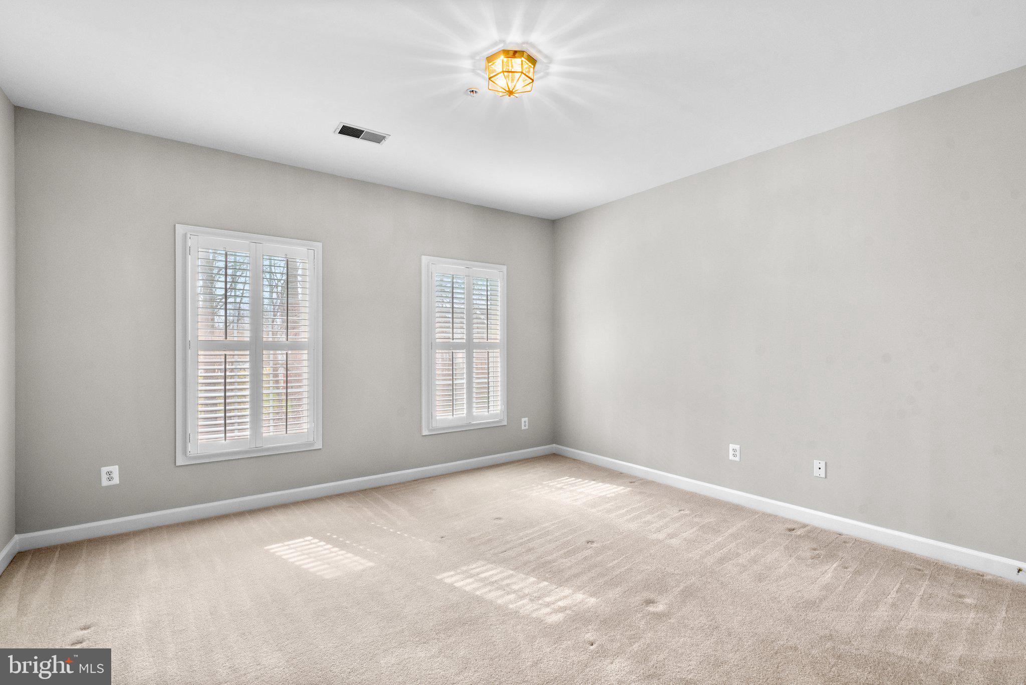 SOUTH RIVER COLONY - Residential