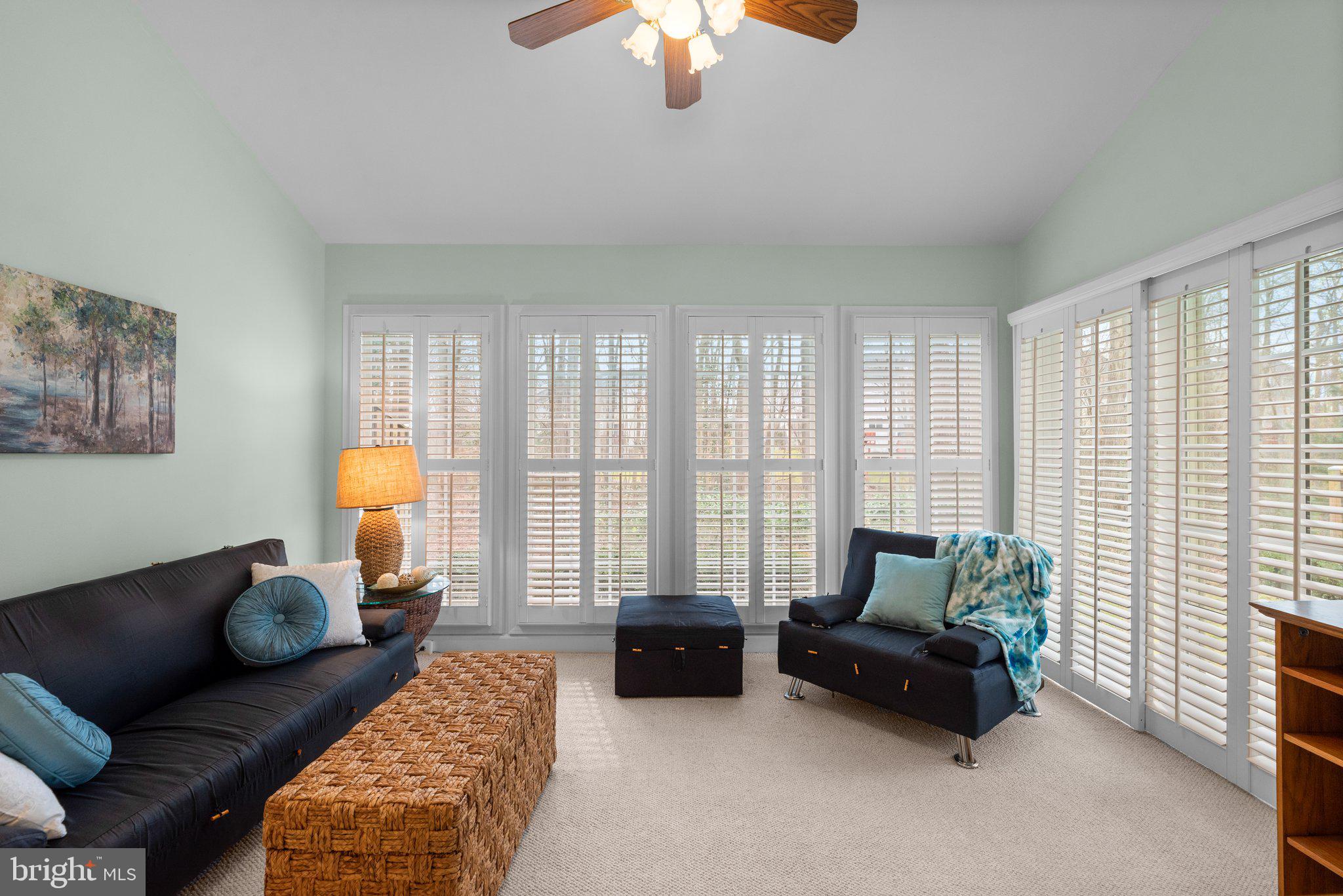 SOUTH RIVER COLONY - Residential