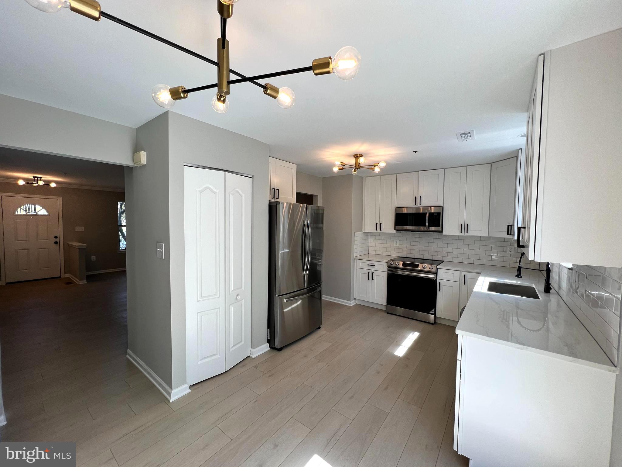 PENNSYLVANIA PLACE - Residential