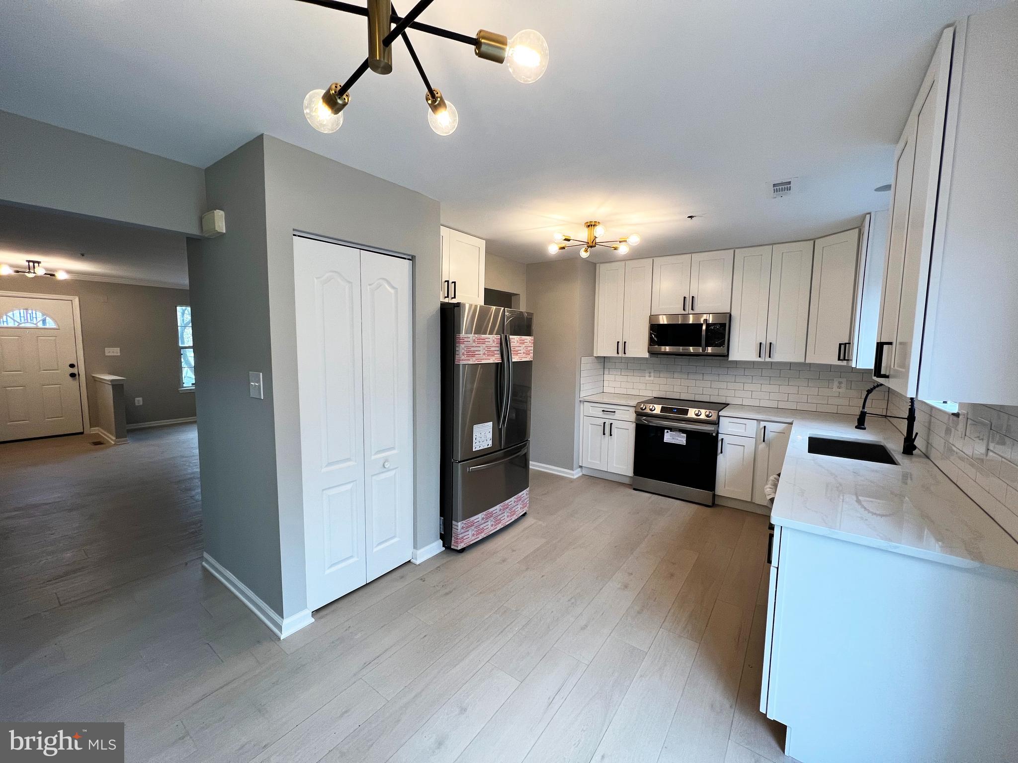 PENNSYLVANIA PLACE - Residential