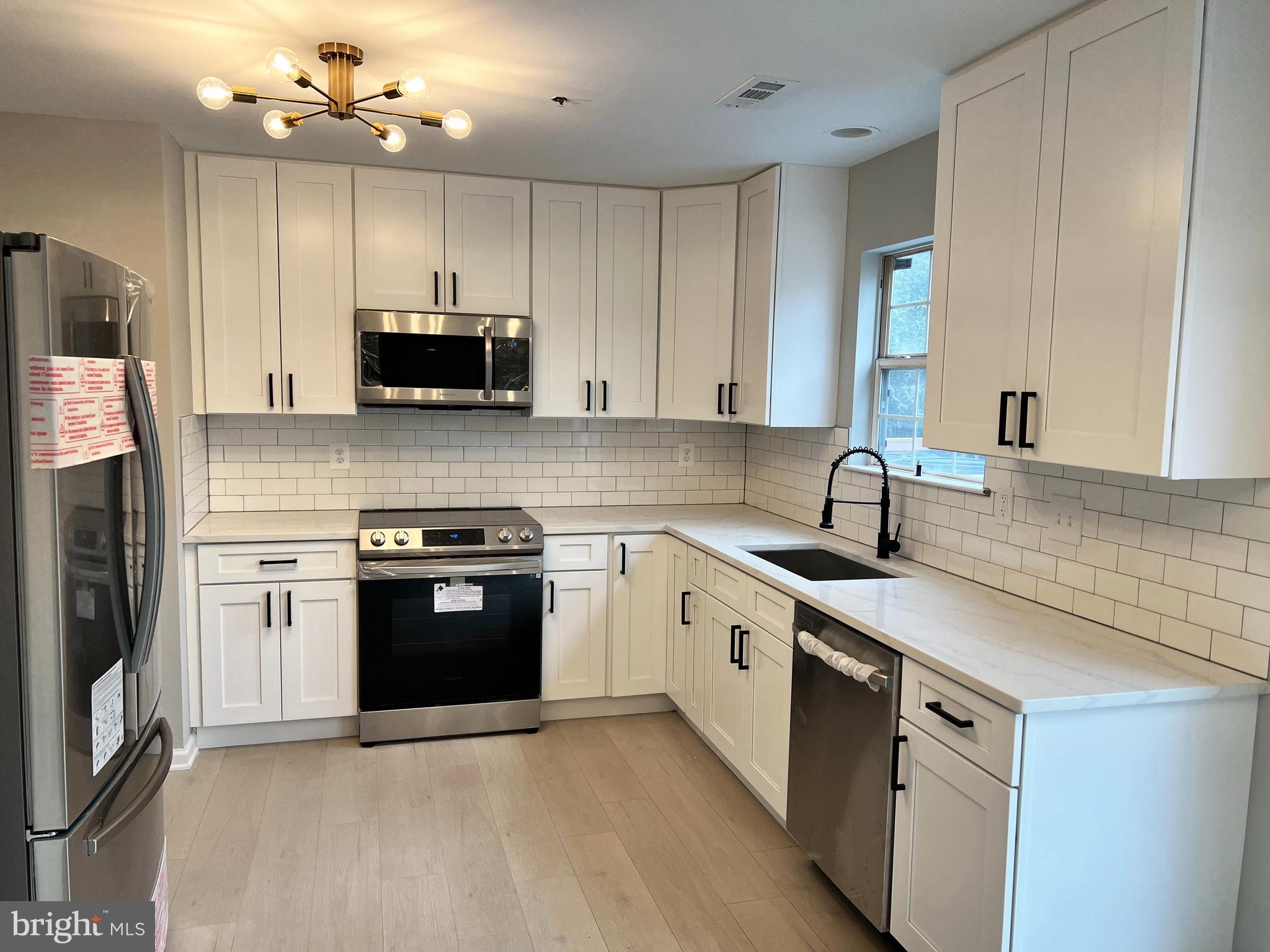 PENNSYLVANIA PLACE - Residential