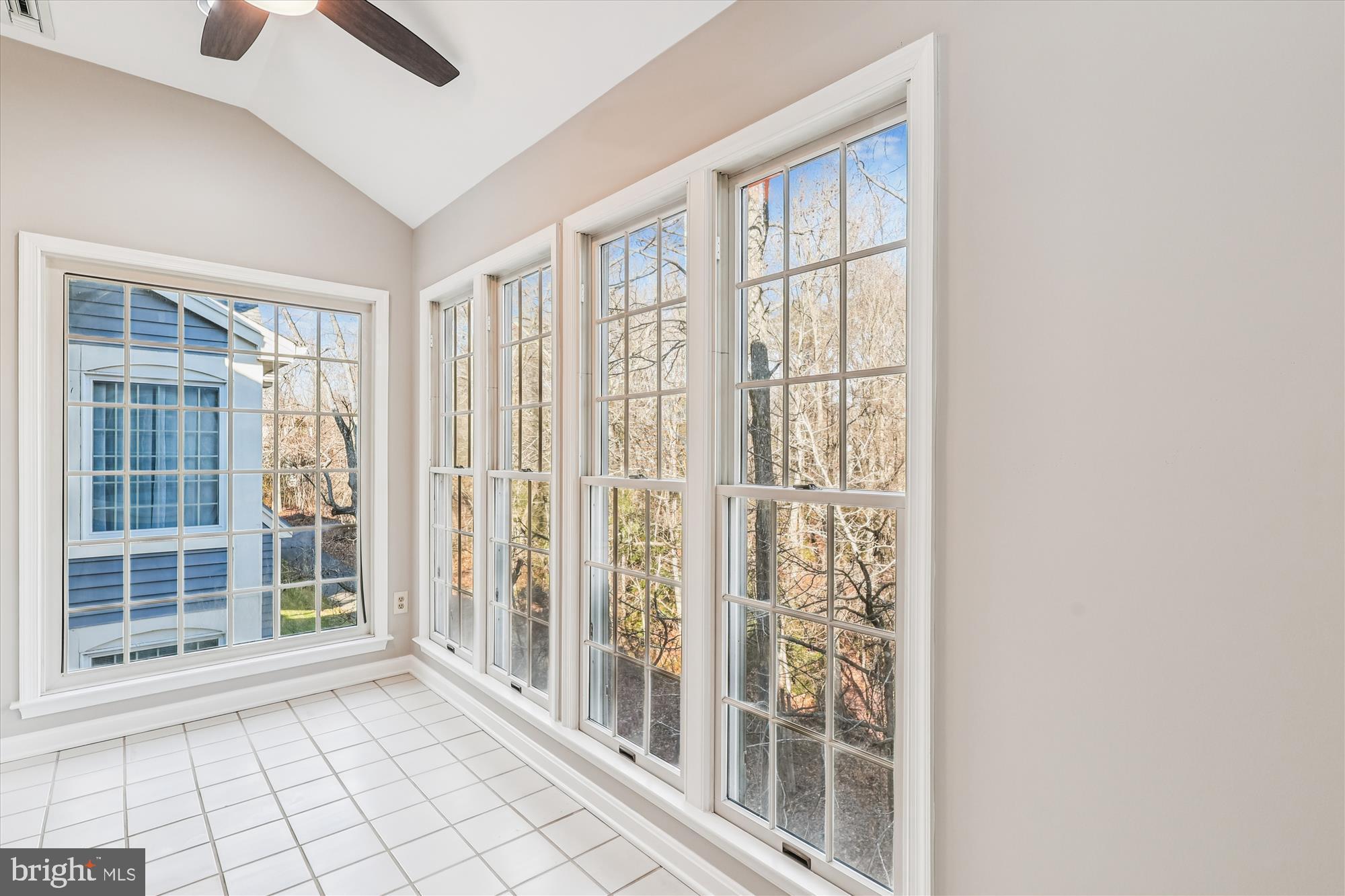 RIVA TRACE - Residential