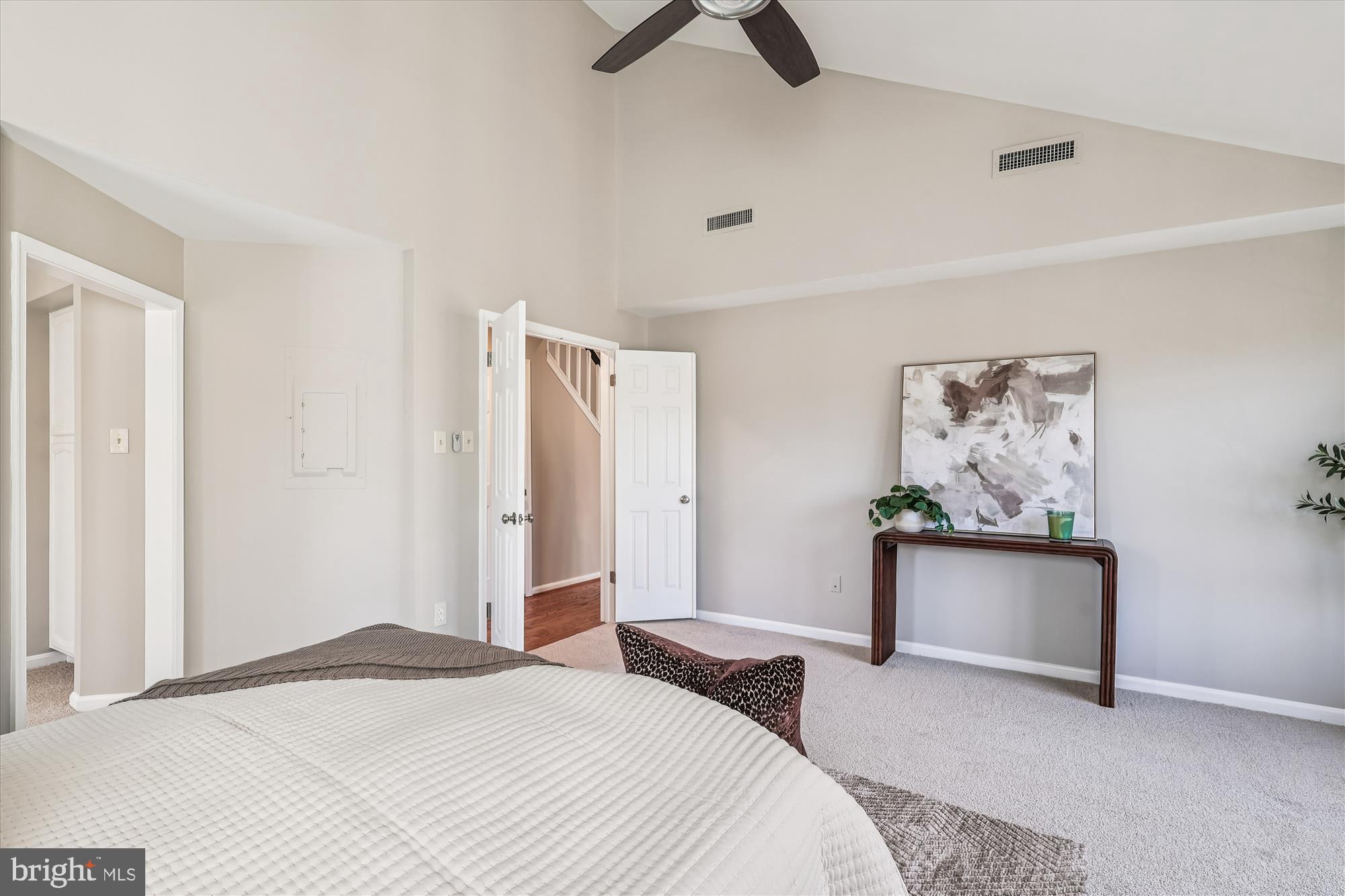 RIVA TRACE - Residential