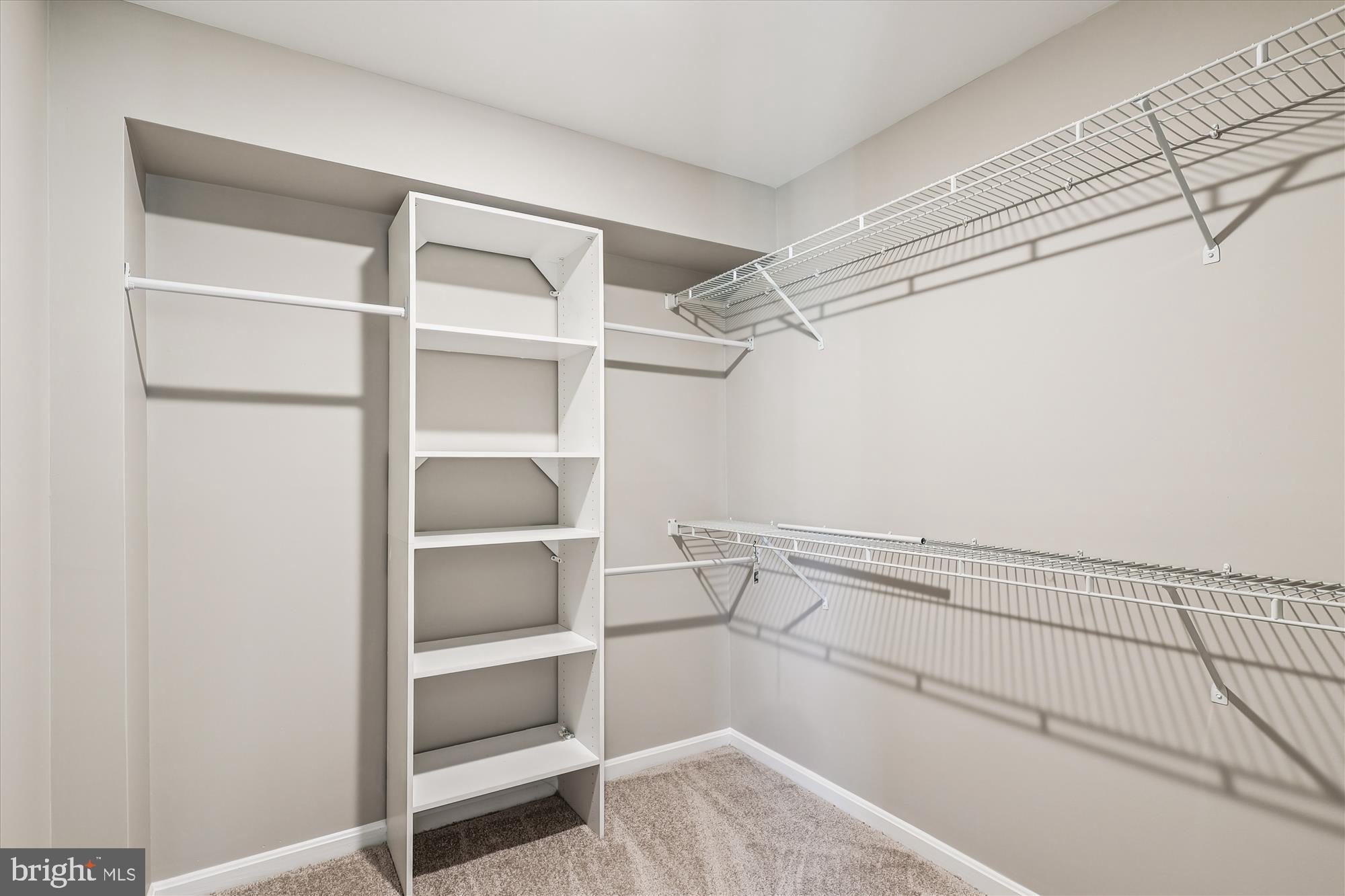 RIVA TRACE - Residential