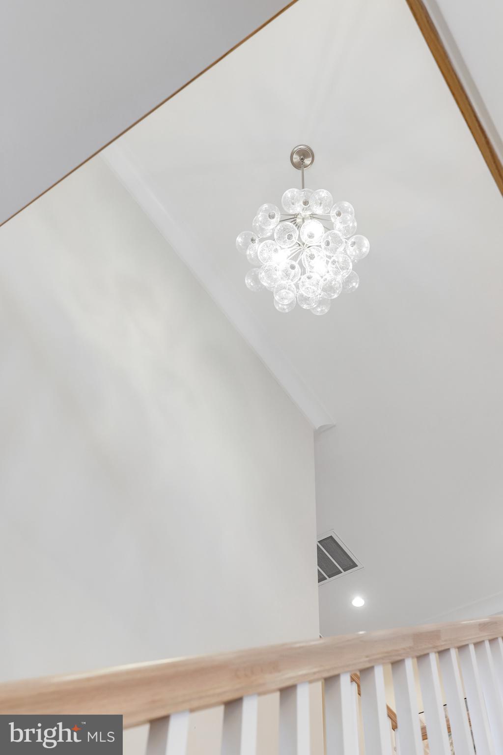 LYONHURST - Residential