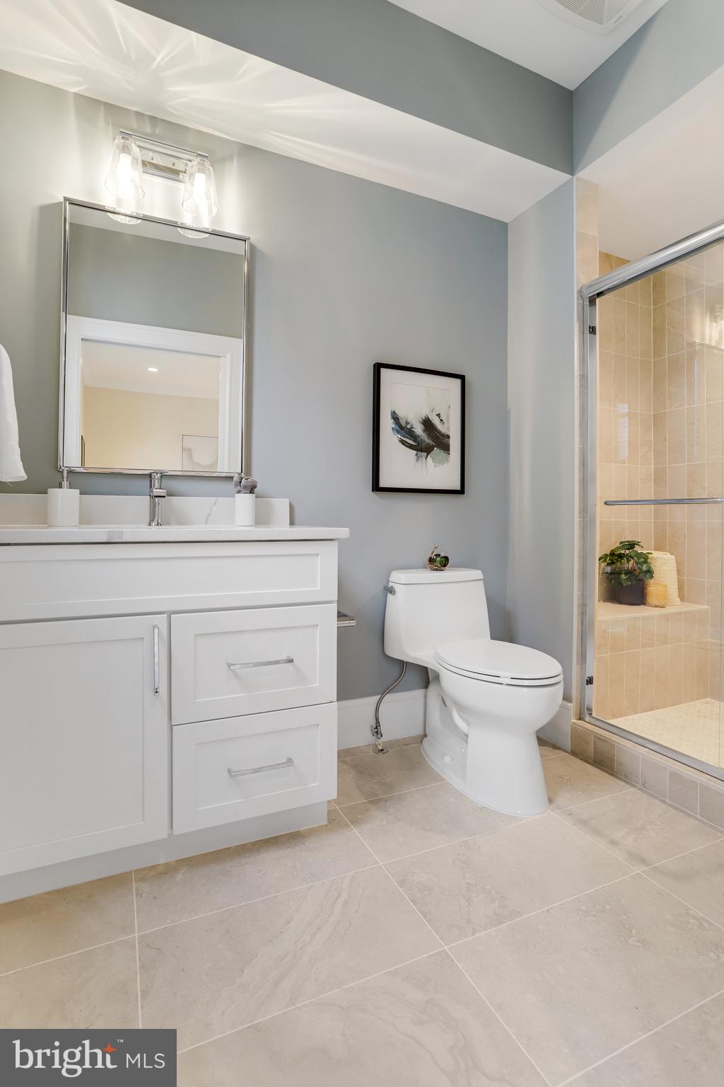 LYONHURST - Residential