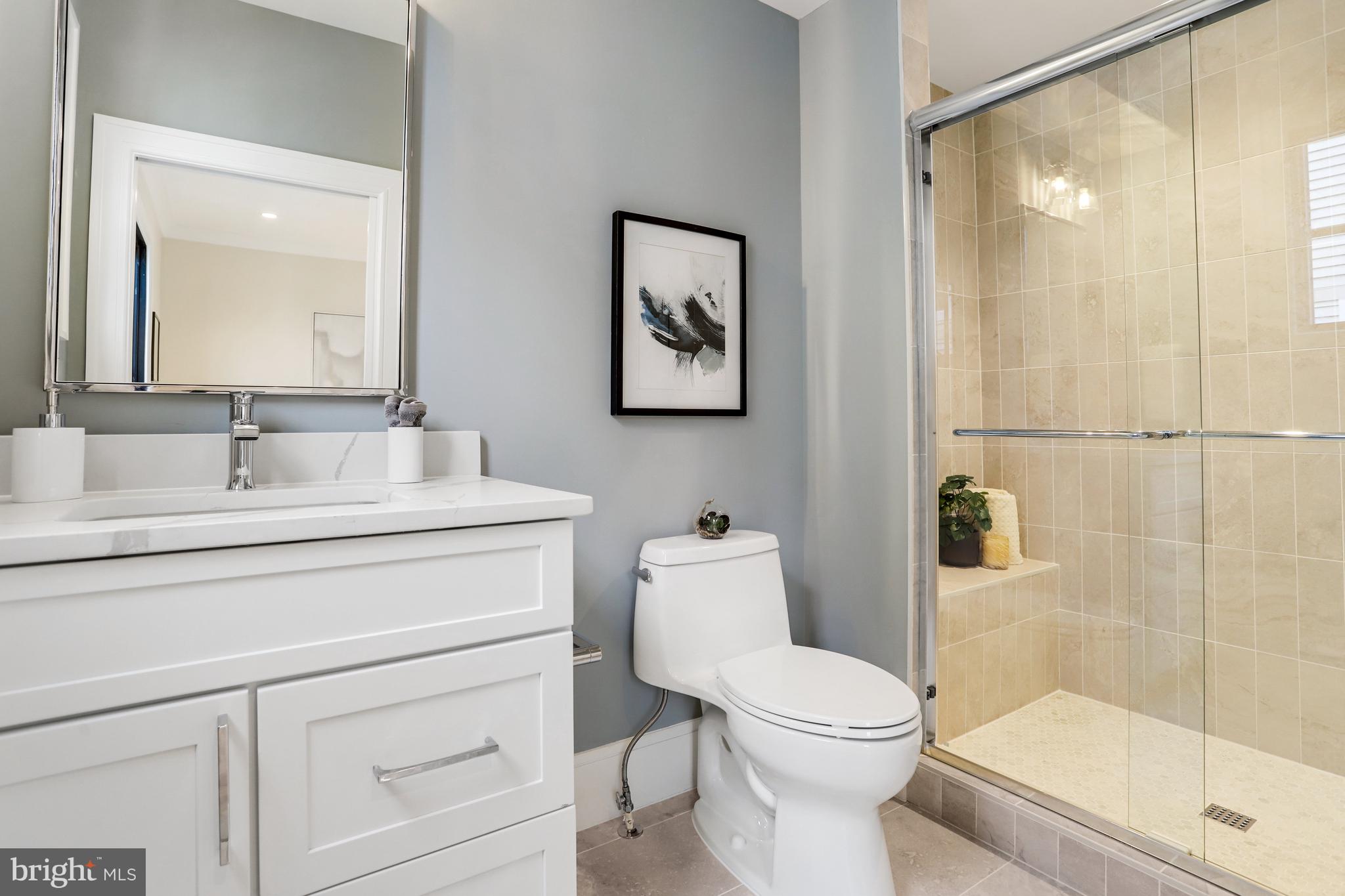 LYONHURST - Residential