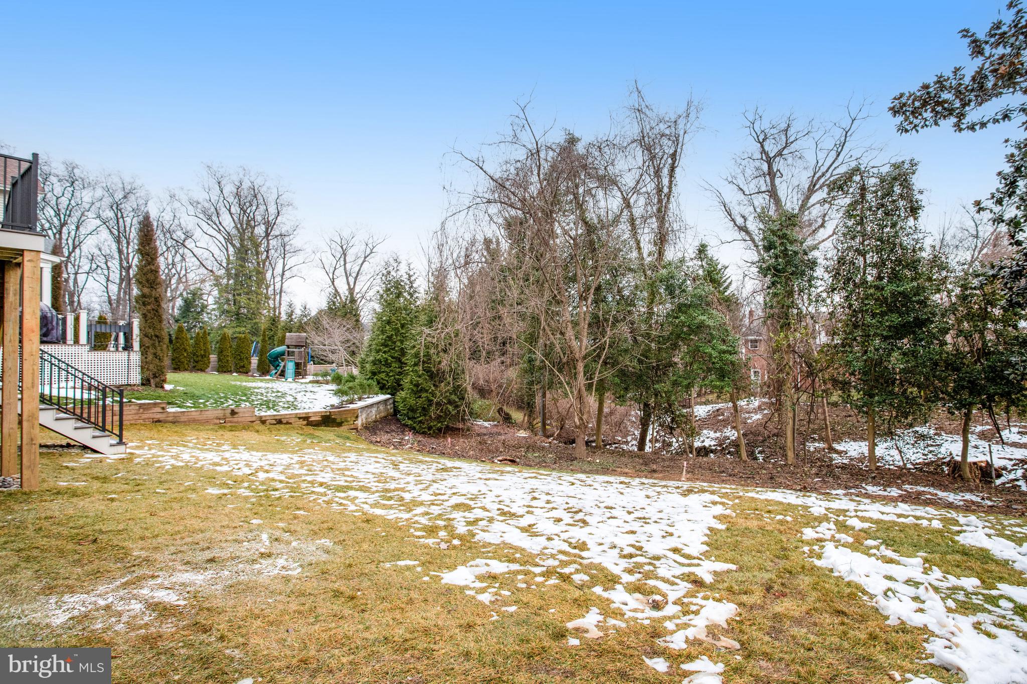 LYONHURST - Residential