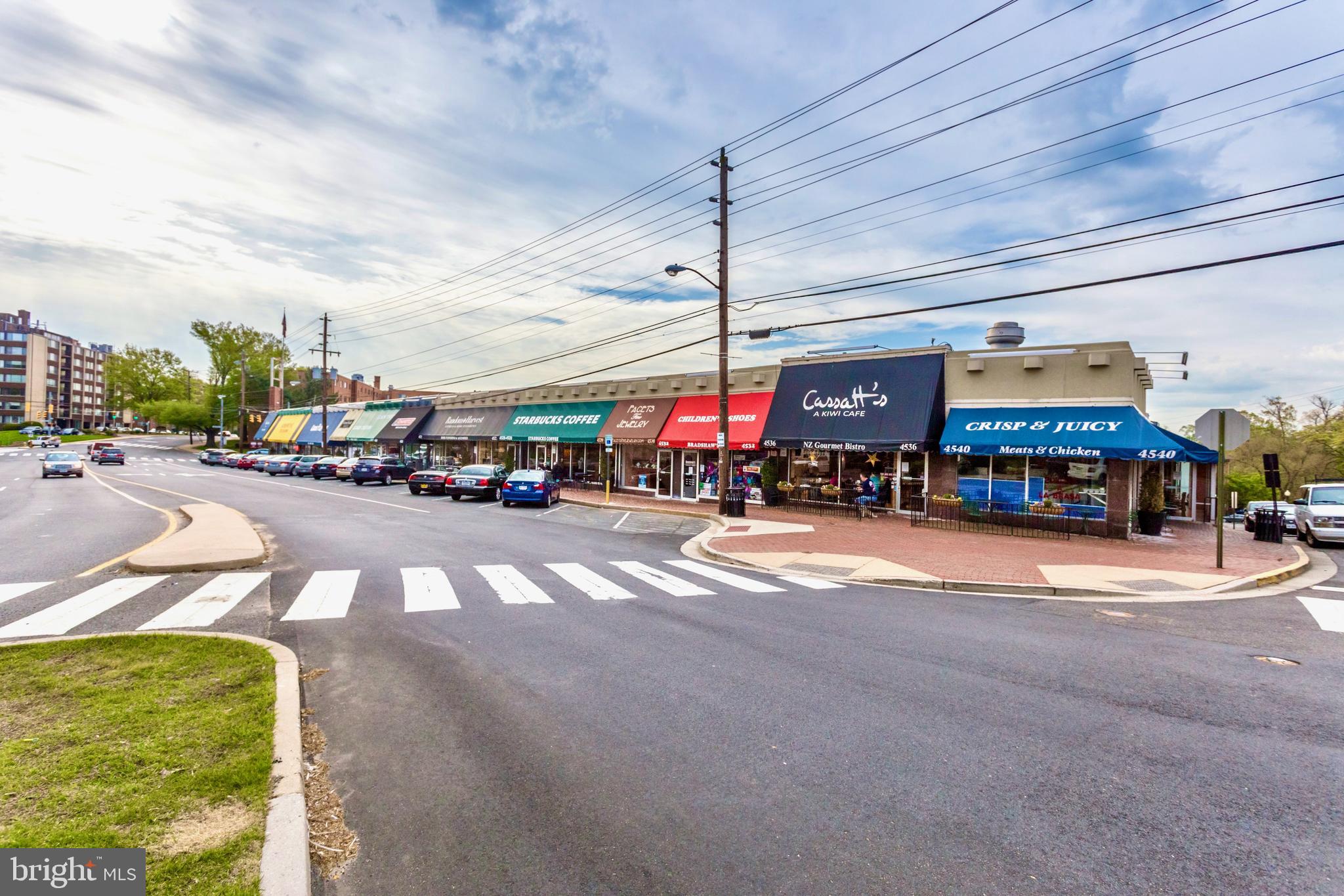 LYONHURST - Residential