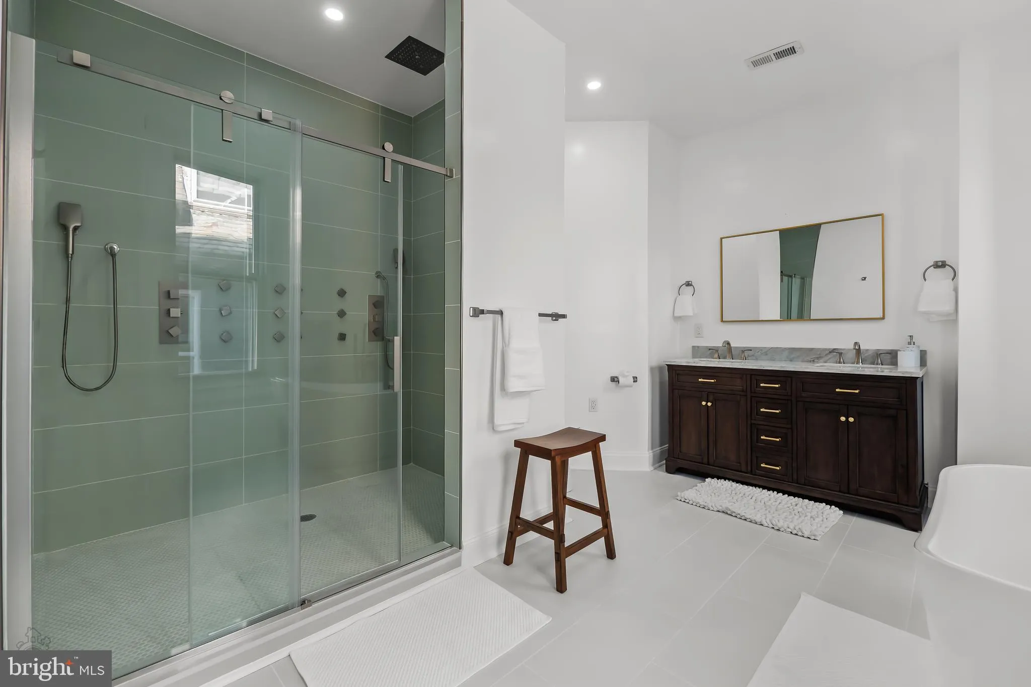 Philadelphia, Pennsylvania 19119, United States, 5 Bedrooms Bedrooms, ,4 BathroomsBathrooms,Residential,Coming Soon,221958