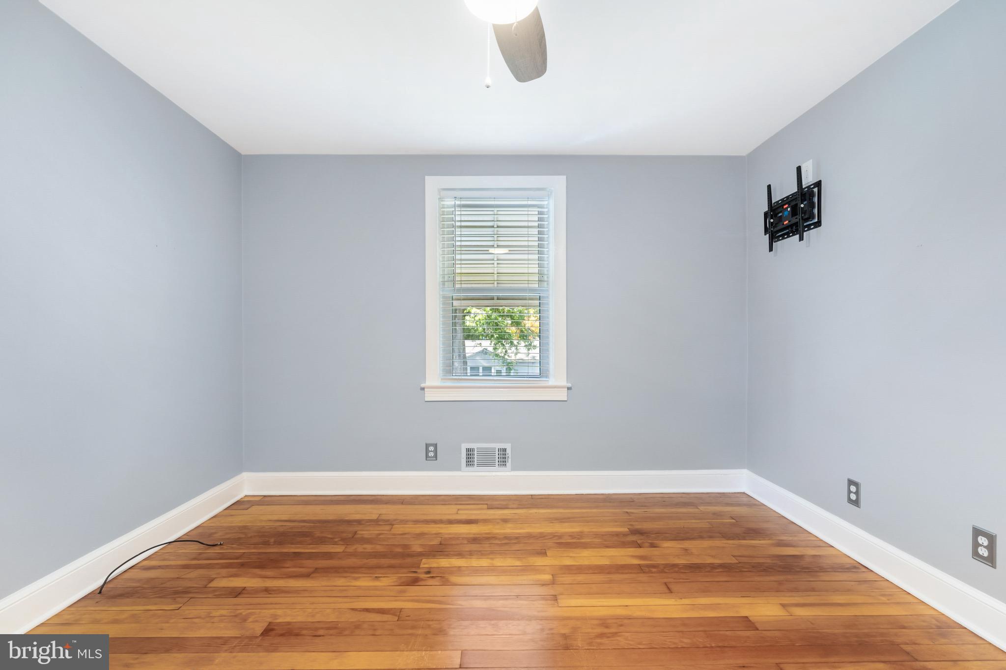 LINTHICUM - Residential