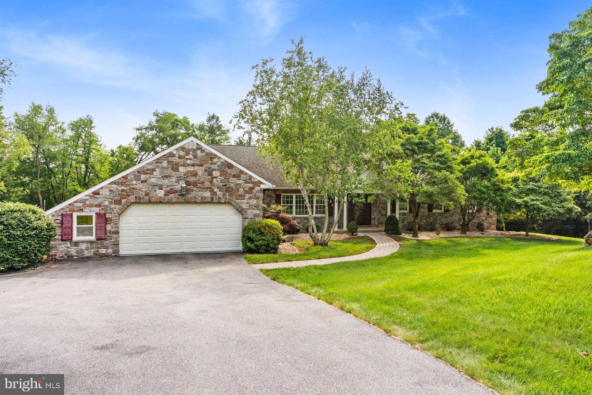 1619 CLEARVIEW DRIVE