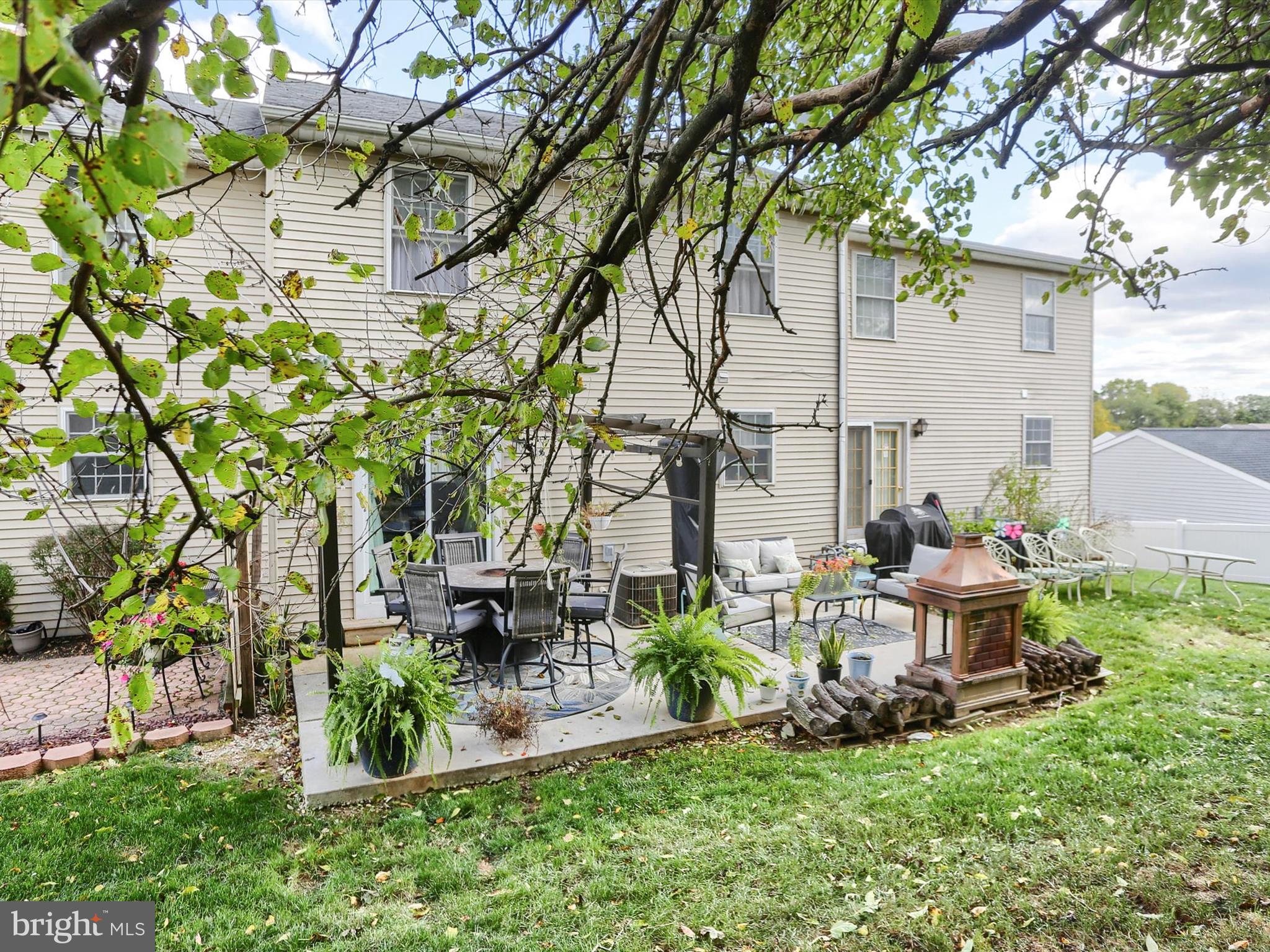 COUNTRY RIDGE - Residential