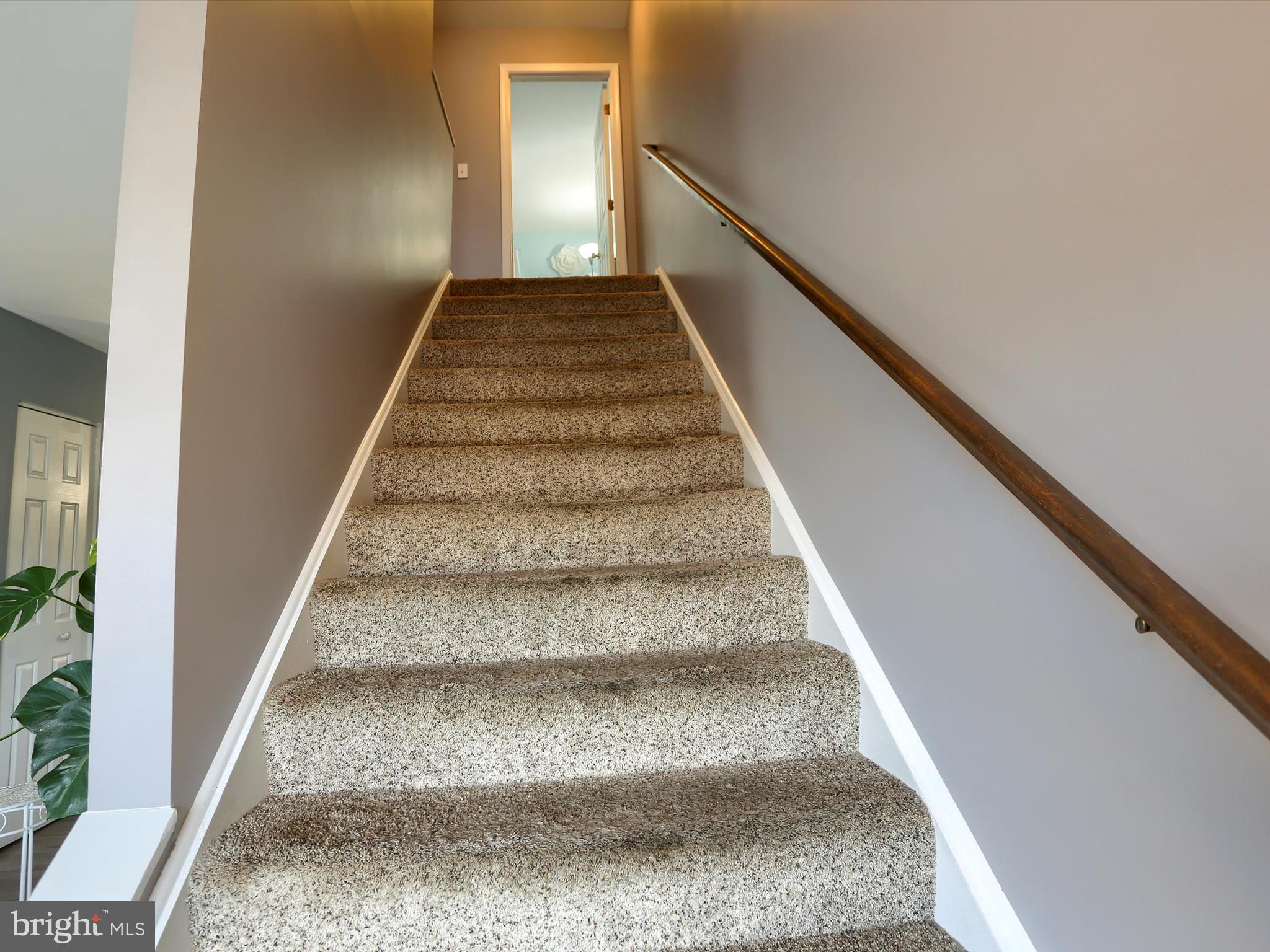 COUNTRY RIDGE - Residential