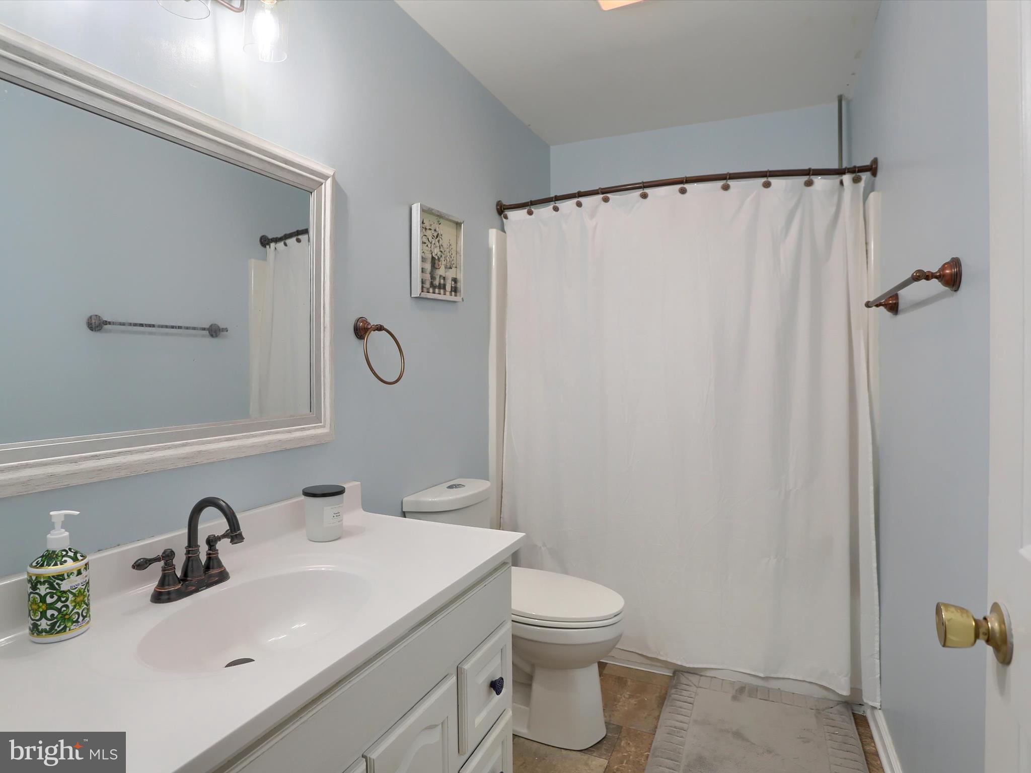 COUNTRY RIDGE - Residential