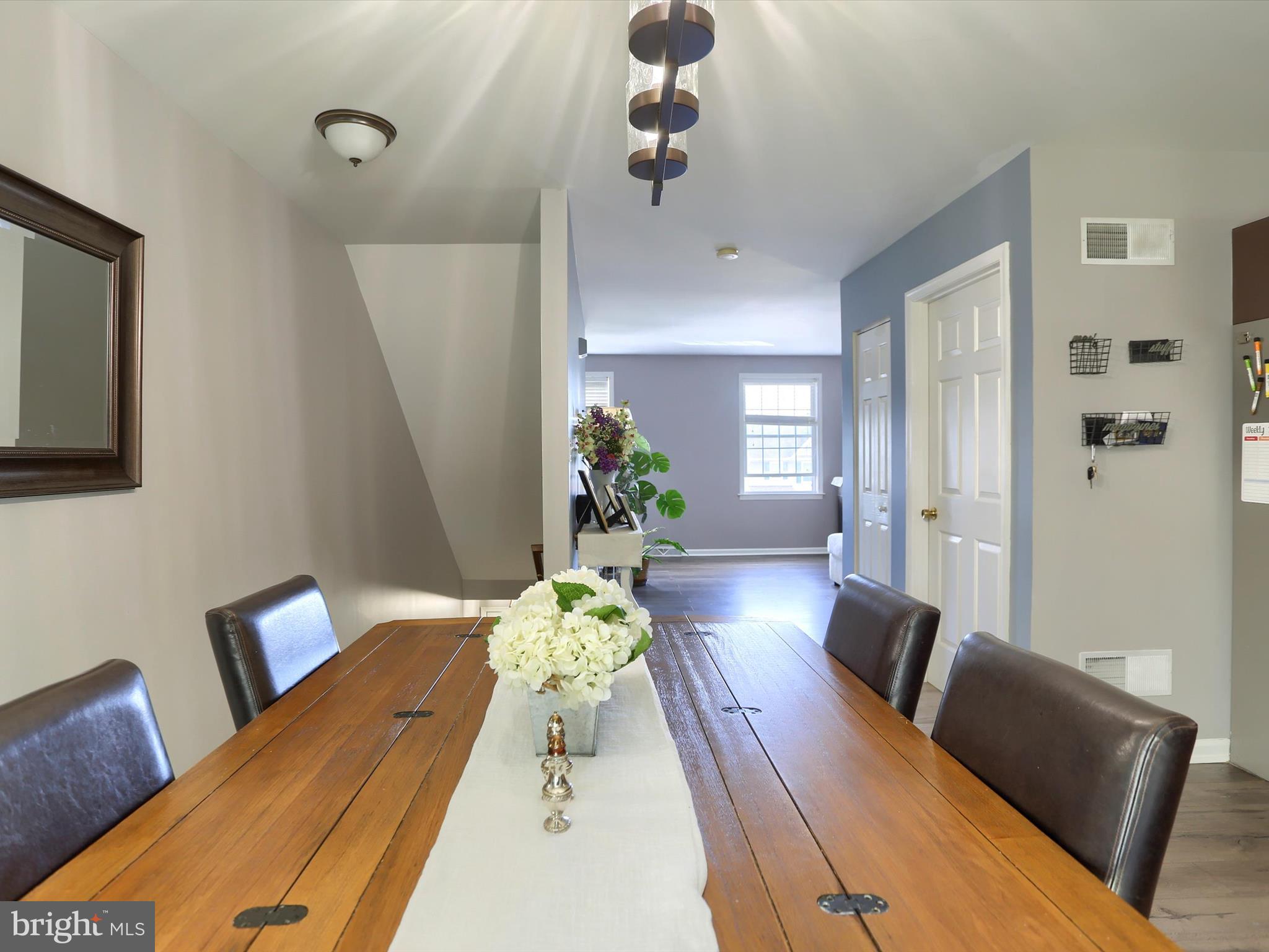 COUNTRY RIDGE - Residential