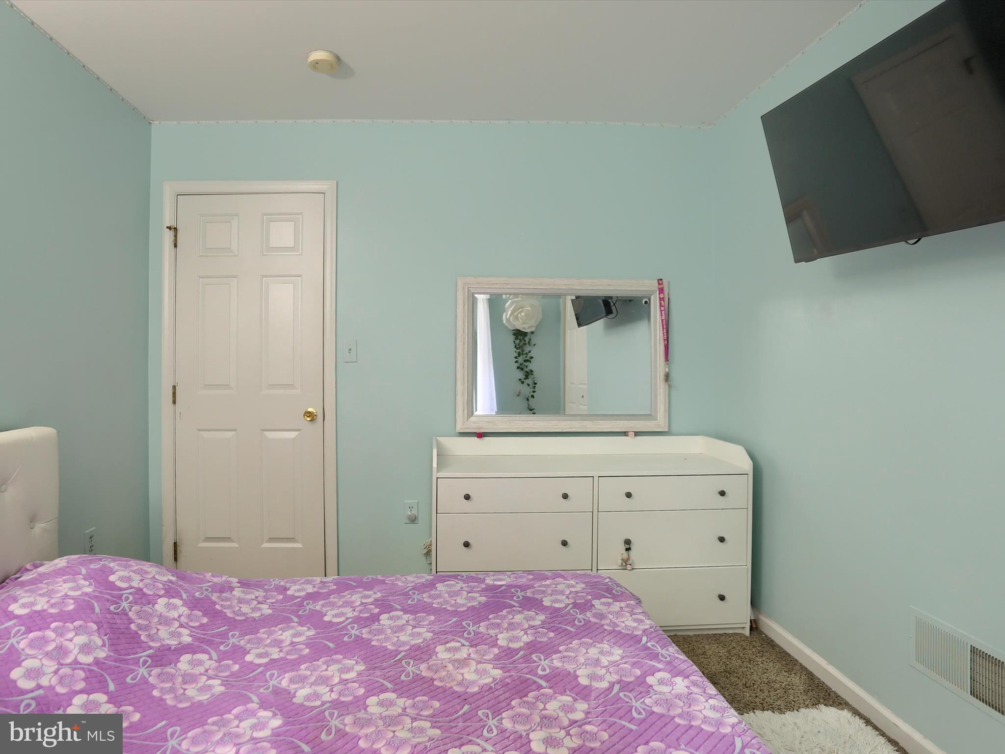 COUNTRY RIDGE - Residential