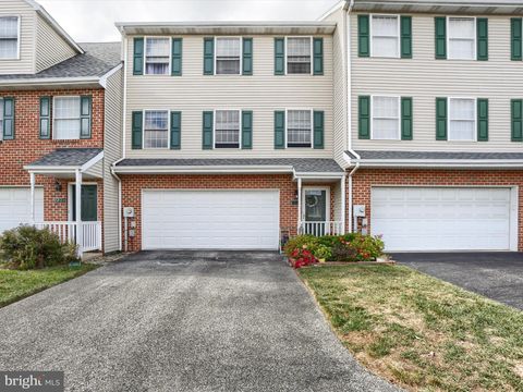 126 COUNTRY RIDGE DRIVE RED LION PA 17356